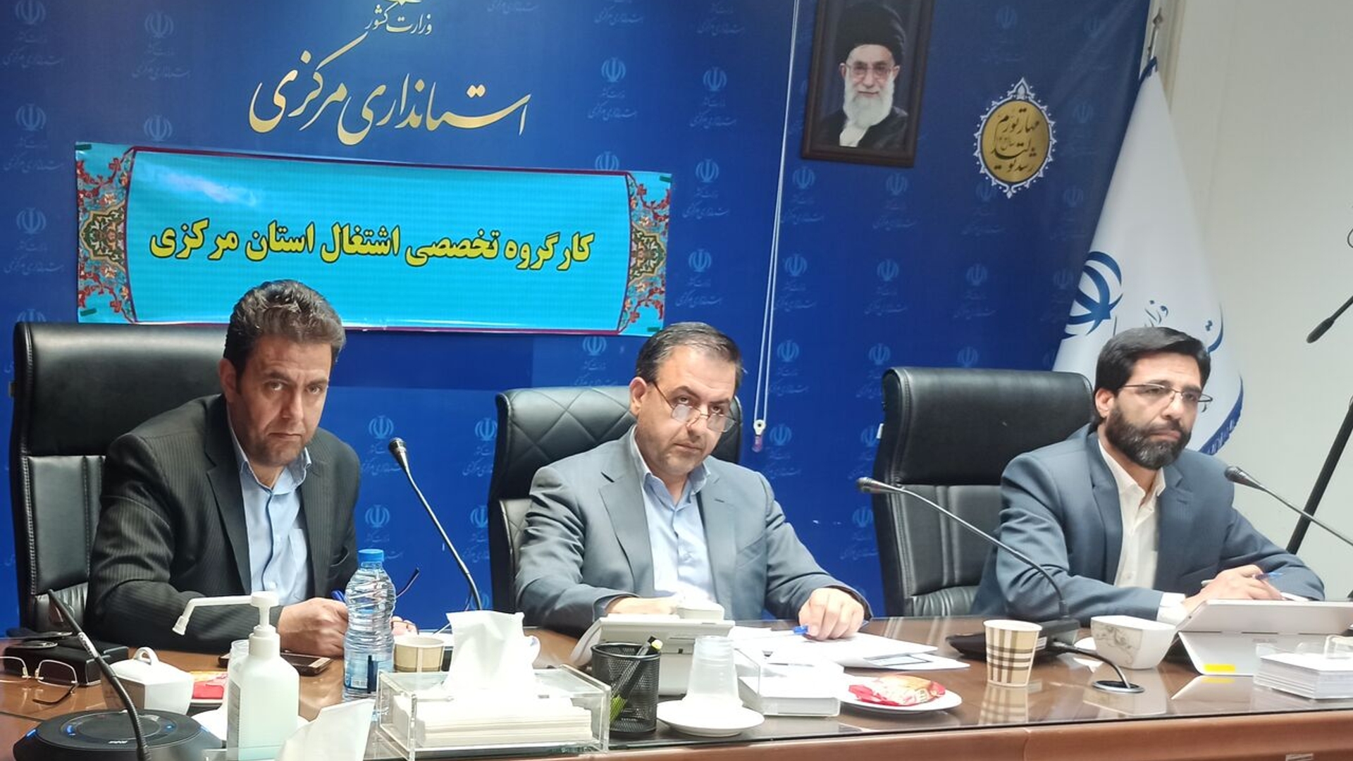 معاون استاندار: مشکلات و موانع پیش‌روی پرداخت وام در استان مرکزی شناسایی شود