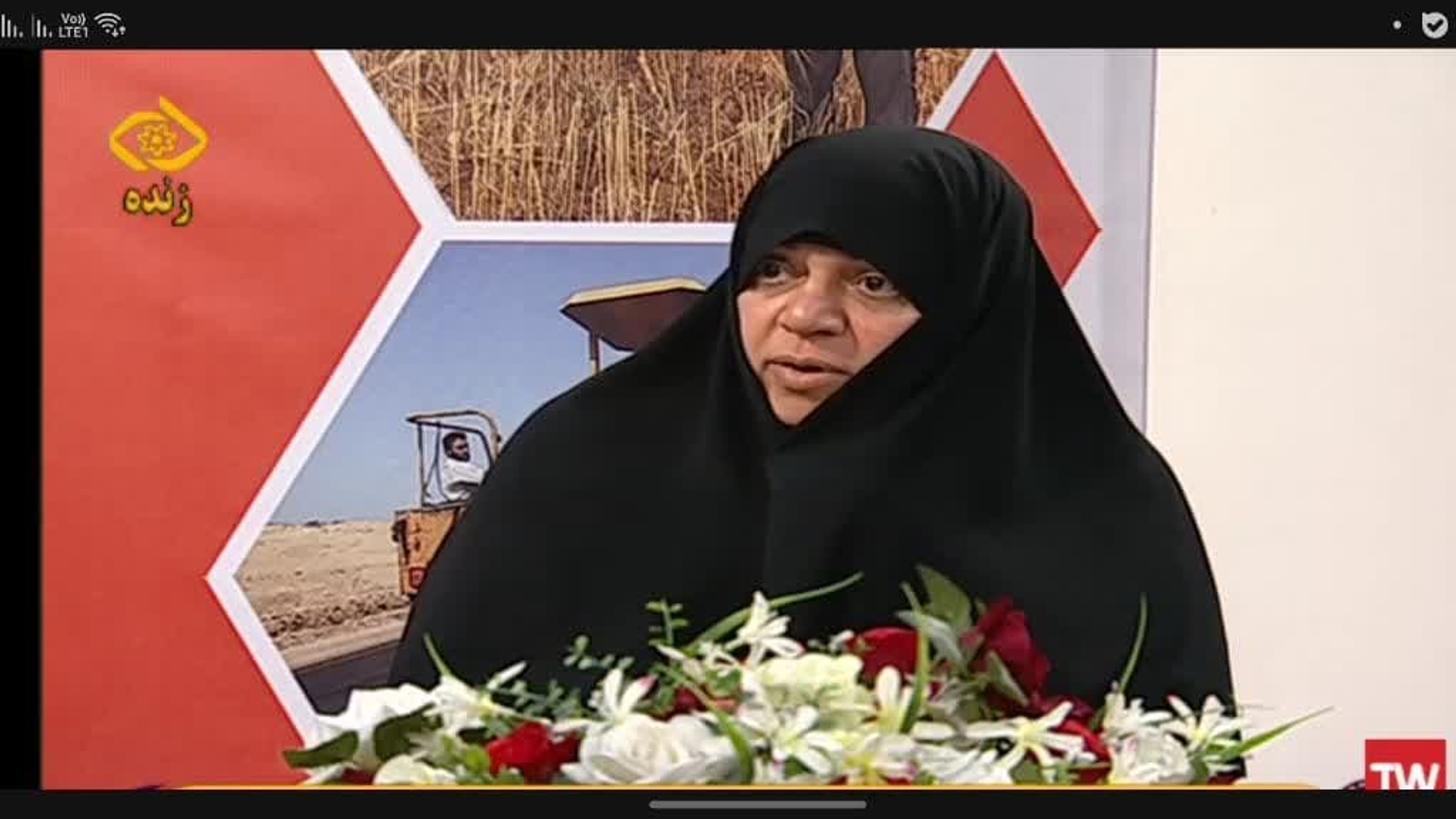 حضور خانم مفتح زاده مدیر کل امور زنان و خانواده استانداری در برنامه  پرسش شبکه آفتاب به مناسبت هفته ملی جمعیت ، ایشان در ابتدا به بیانات مقام  معظم رهبری (مد ظله العالی)پیرامون تاکید برمساله جمعیت وسپس به  تشریح  قانون ملی جمعیت و میزان مشارکت دستگاههای اجرایی دراجرای آن پرداختند .  ٢٧-٠٢-١٤٠٢