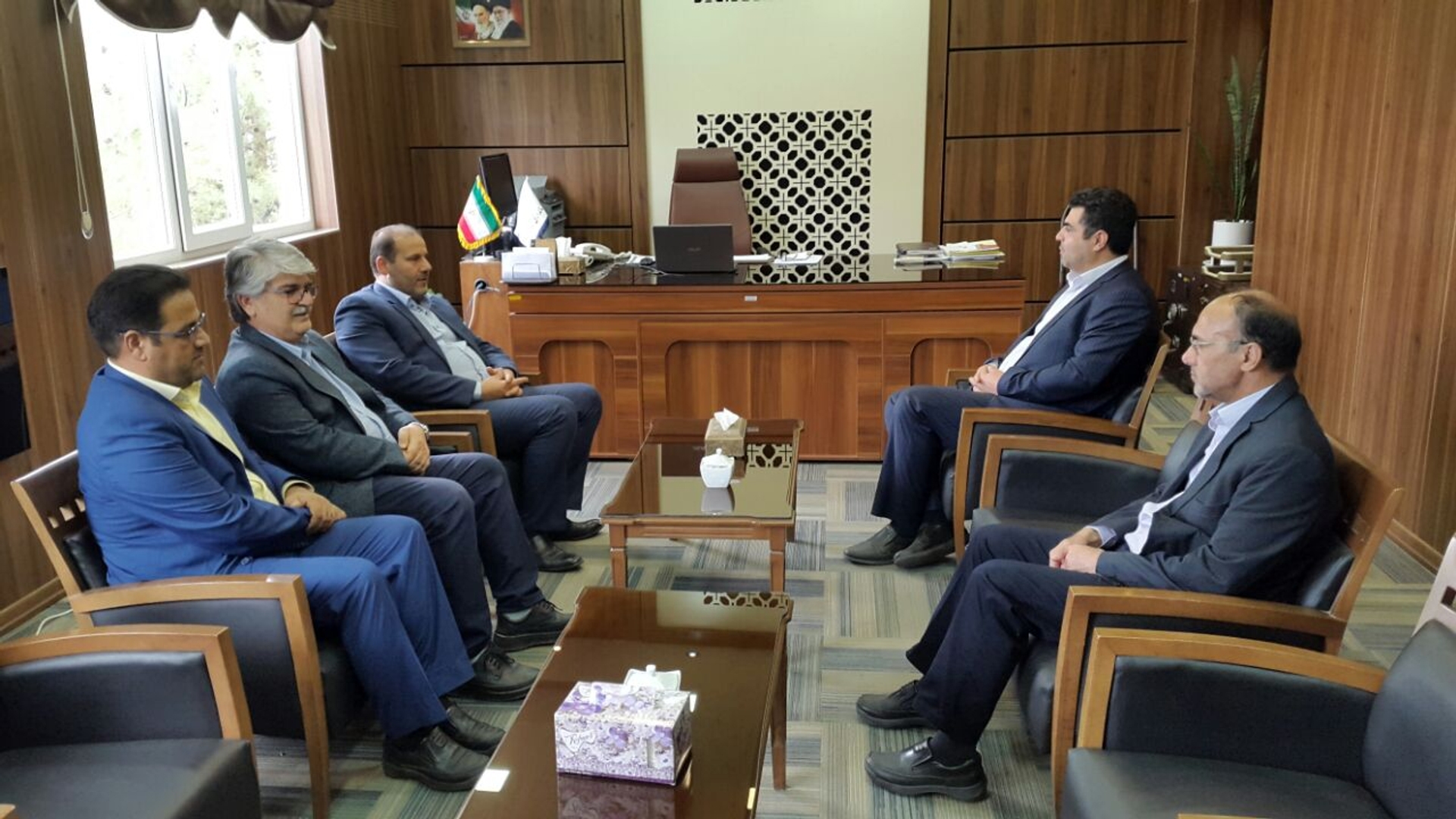 دیدار مدیرکل شرکت گاز استان مرکزی با معاون برنامه ریزی و عمرانی فرمانداری شهرستان و بخشدار مرکزی محلات