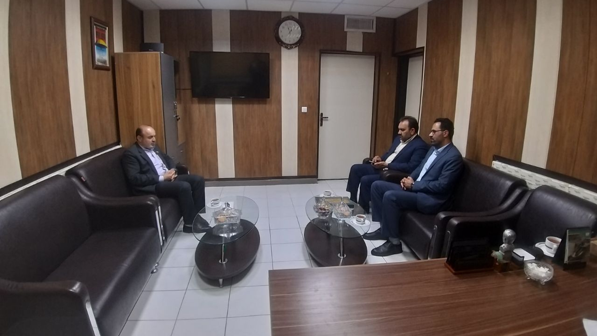 نشست  معاون بسیج و امور استان های سازمان پدافند غیرعامل کشور با مدیرکل پدافند غیرعامل استان مرکزی