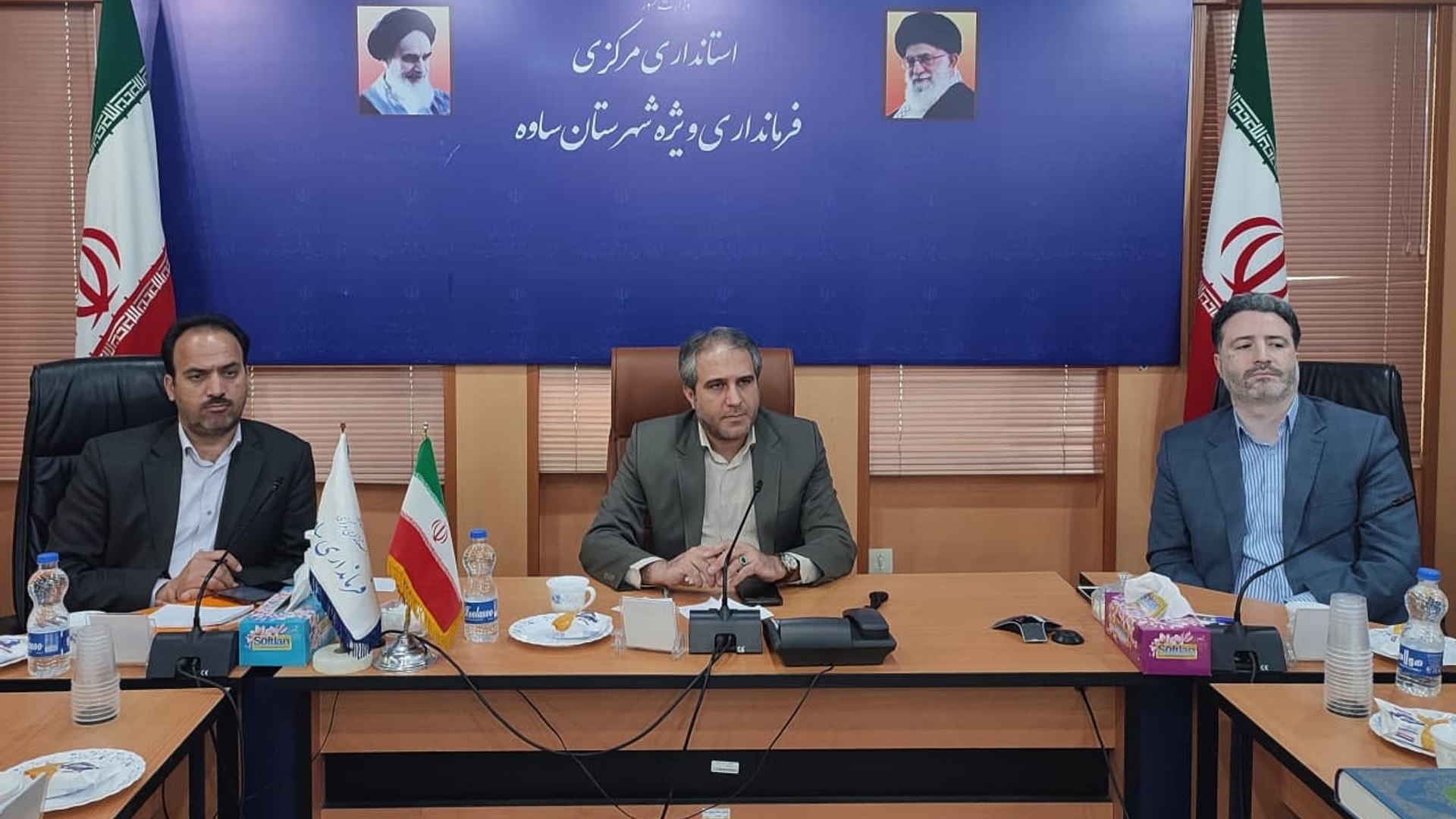 جلسه کارگروه آرد و نان و خرید غلات با حضور مهدی الیاسی معاون استاندار و فرماندار ویژه شهرستان ساوه ، مدیر کل غله و خدمات بازرگانی استان مرکزی و اعضای مربوطه برگزار شد.