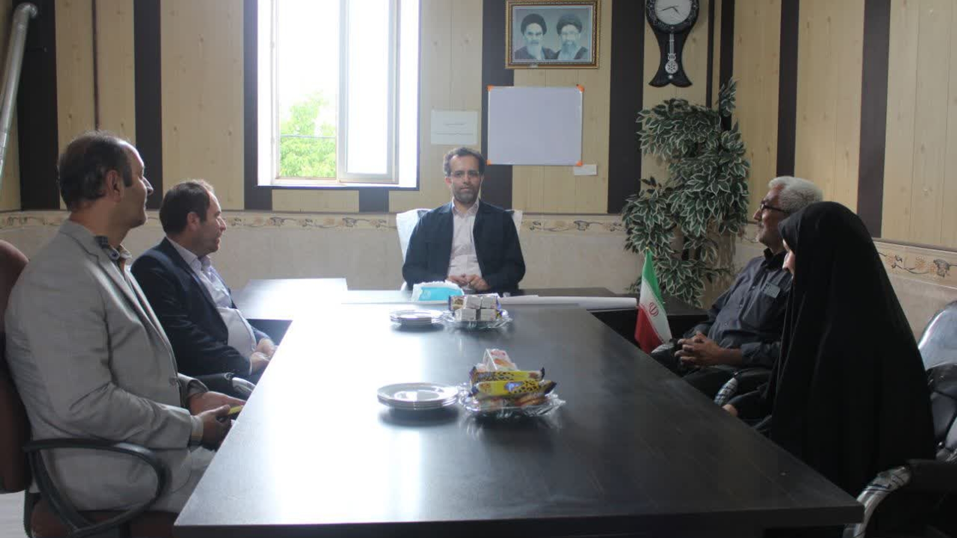 بازدید مدیر کل از تعدادی از ساختمان های دهیاری و روستاهای بخش مرکزی شهرستان شازند