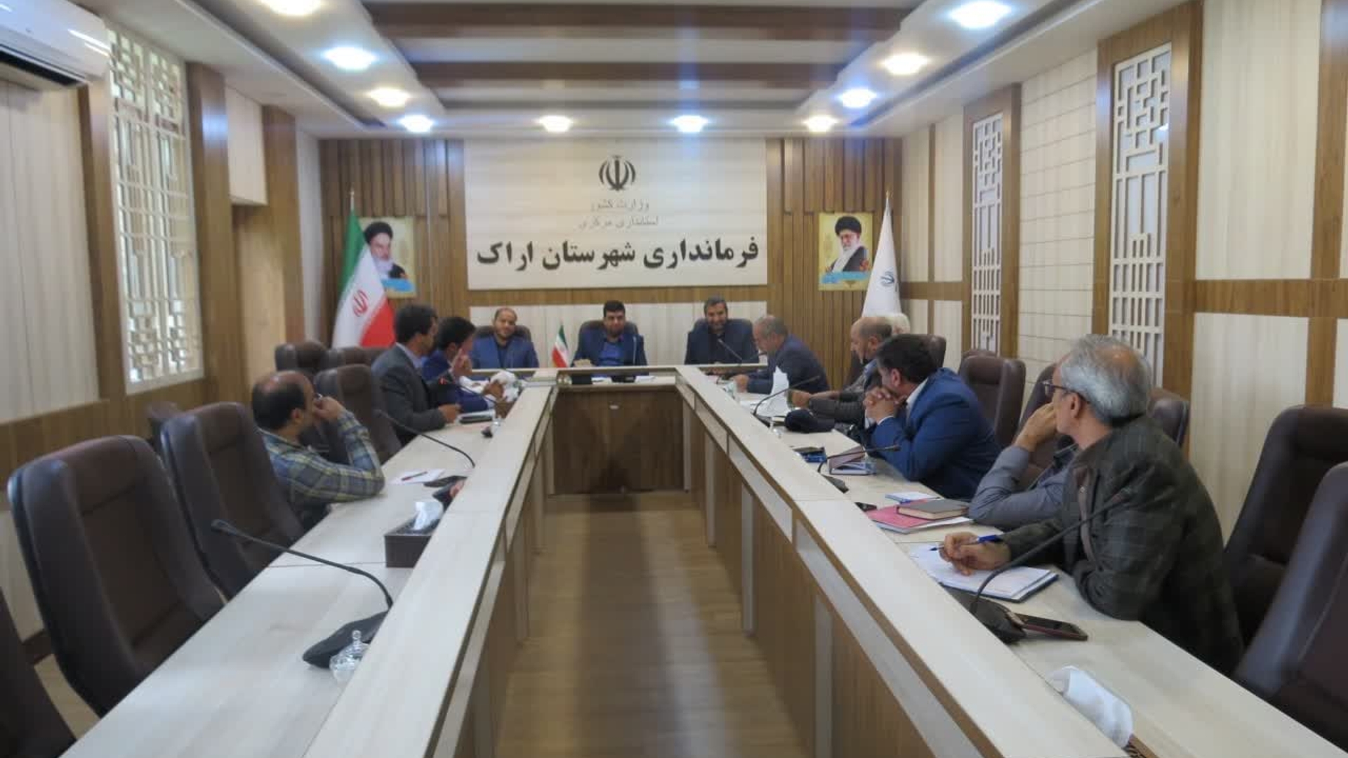 ✅جلسه ای در خصوص فعالیت معدن اسپار شمس آباد به ریاست امیر هادی فرماندار شهرستان