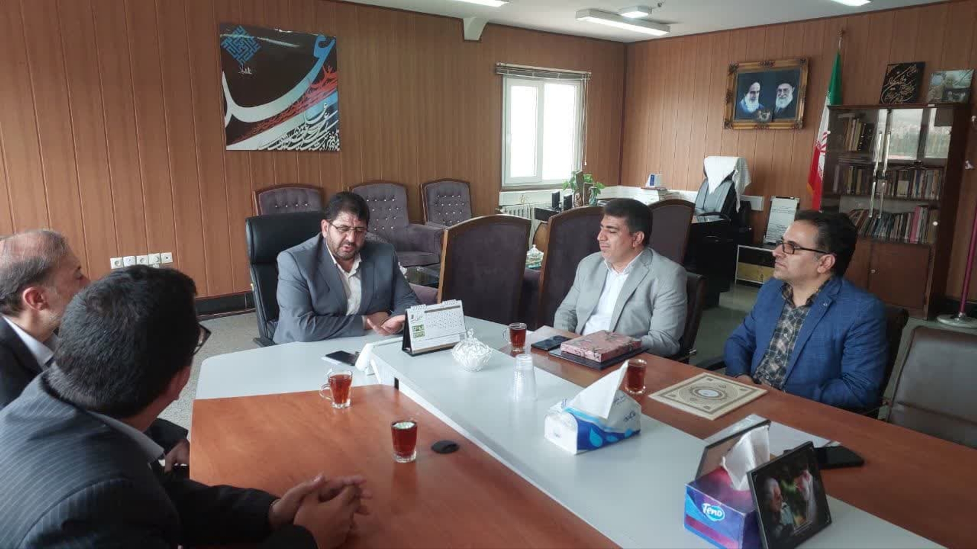 جلسه تودیع و معارفه رئیس اداره ثبت احوال شهرستان تفرش در دفتر فرمانداری با حضور محمدرضا رضایی فرماندار شهرستان تفرش و کریمی مدیرکل ثبت احوال استان مرکزی تشکیل شد.