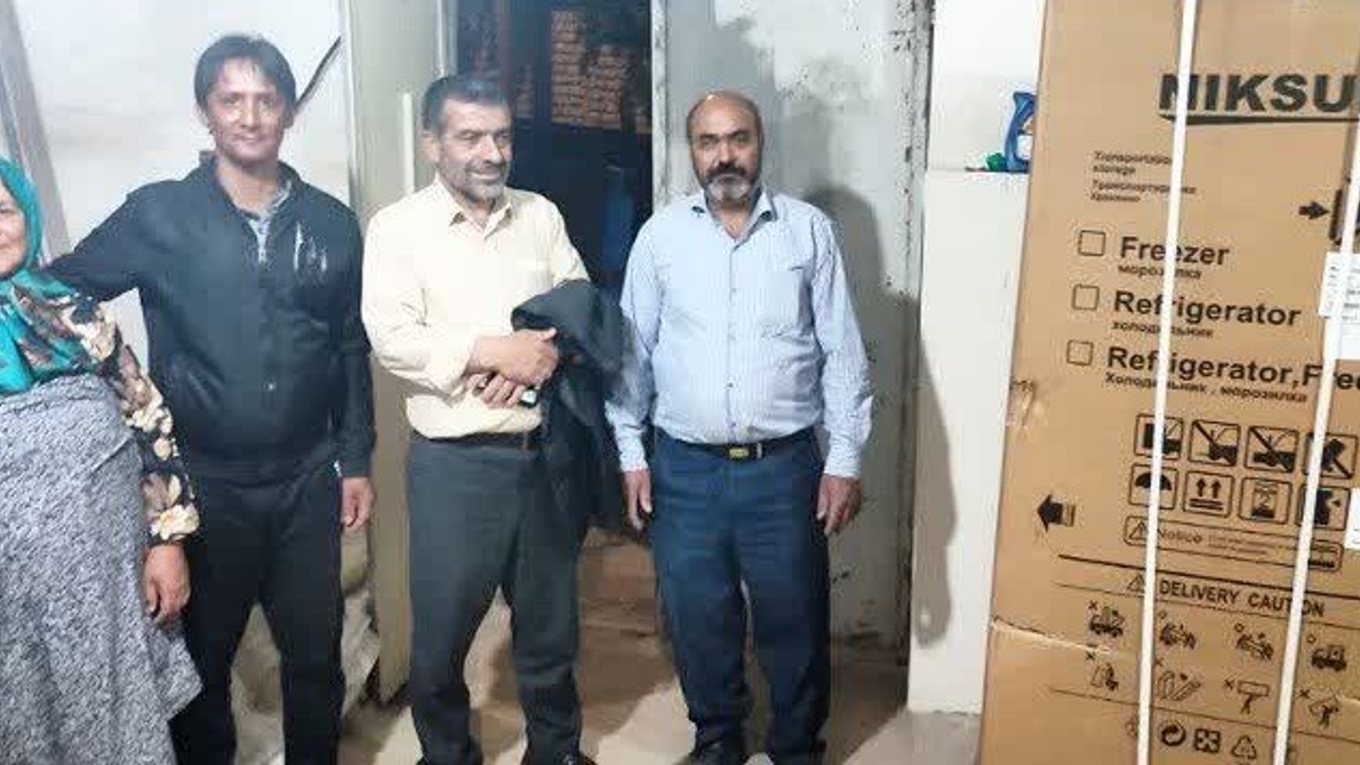 بازدید از روستای چیلیسبان و اهدای یک دستگاه یخچال به یکی از اهالی روستا