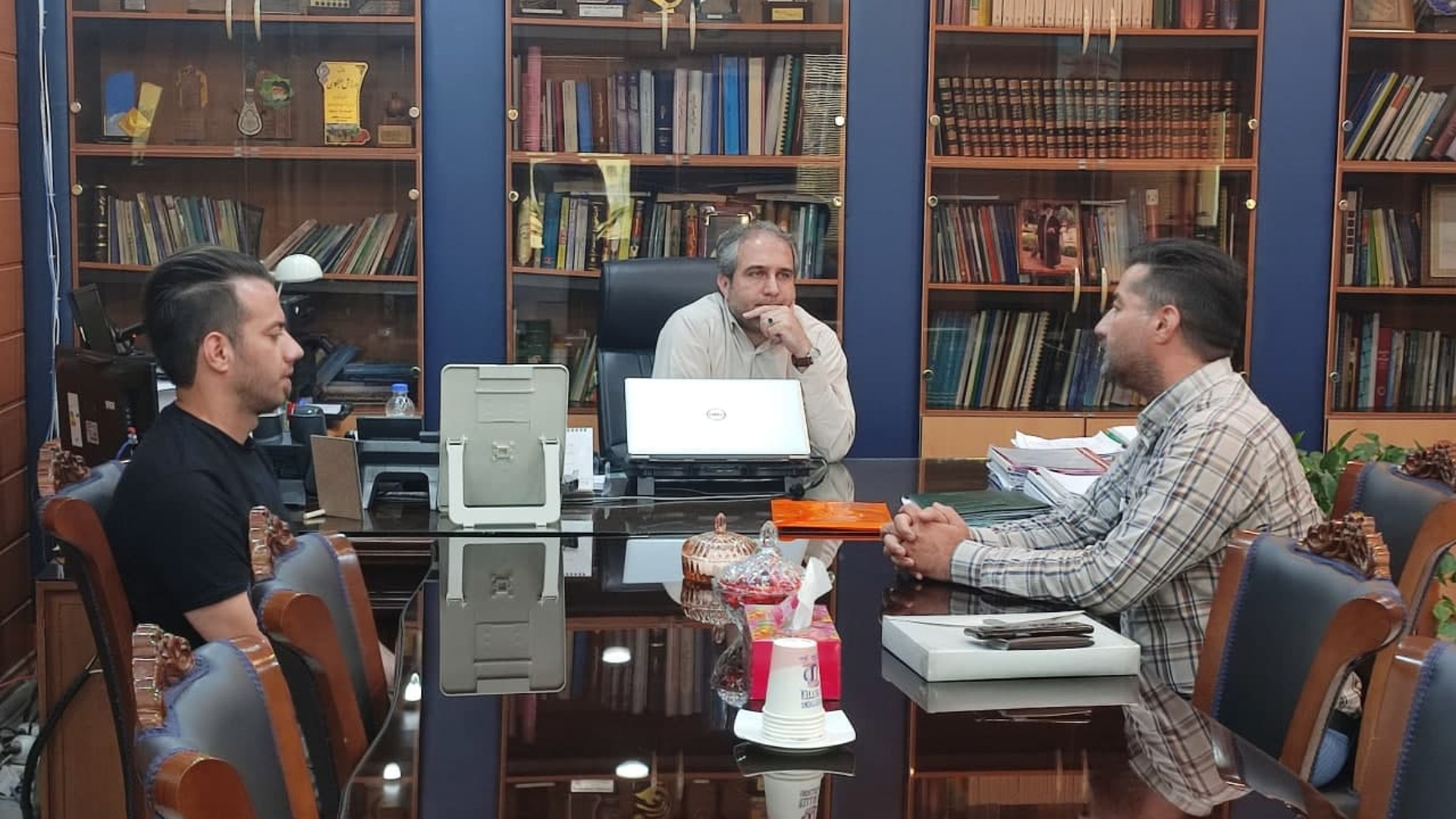 ملاقات مردمی  "  مهدی الیاسی  "  معاون استاندار و فرماندار ویژه شهرستان ساوه.