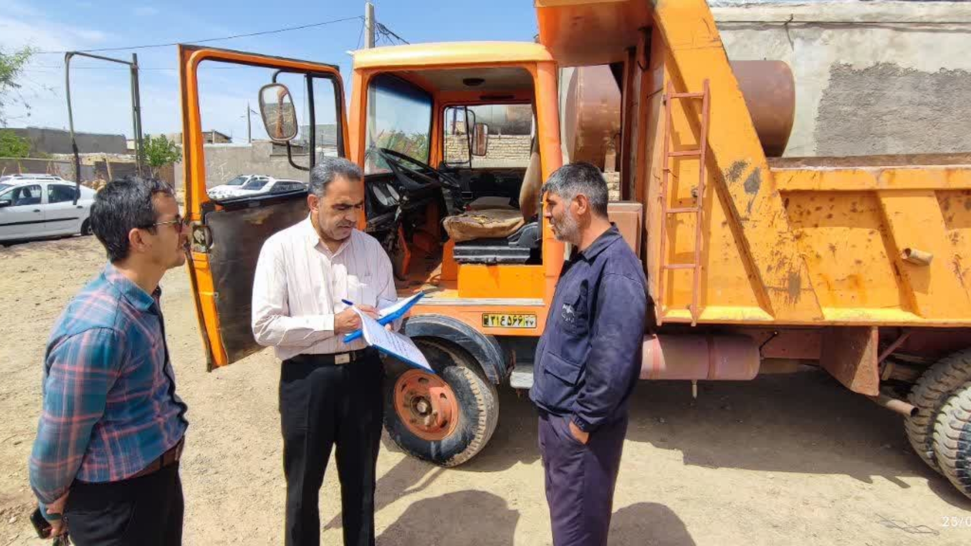 بازدید و ساماندهی خودروهای دهیاری های بخش مر کزی شهرستان آشتیان