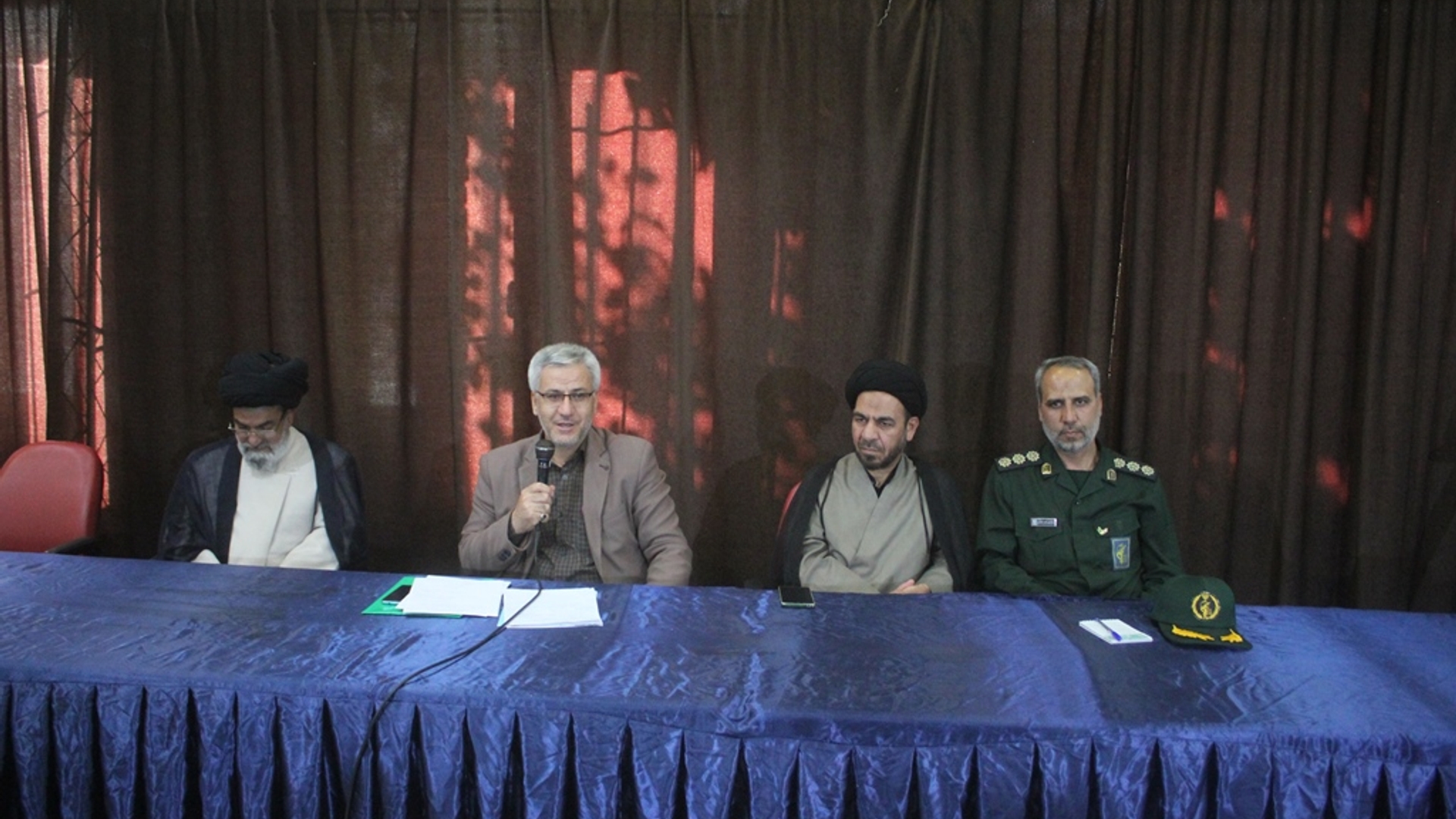 اولین نشست هم اندیشی تحول و پیشرفت شهرستان خمین برگزار شد