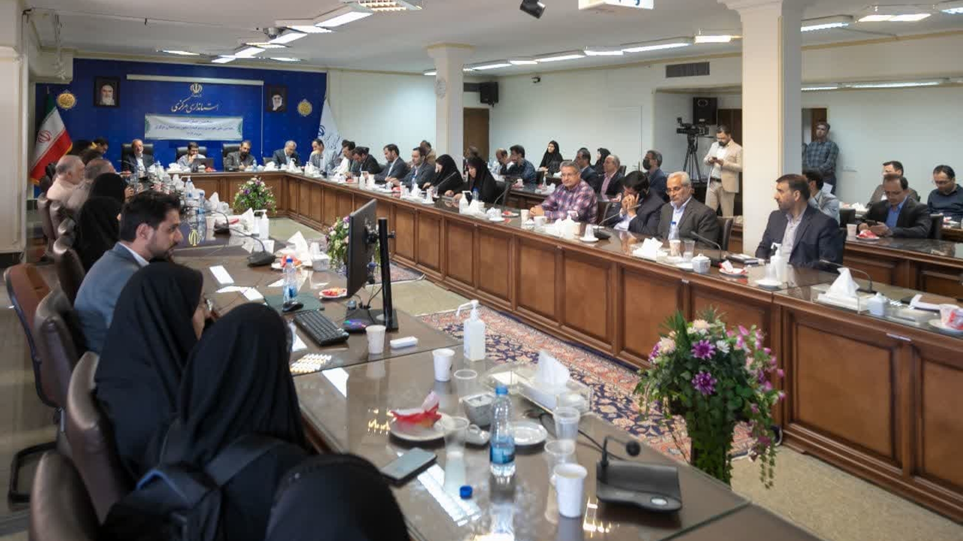 همایش استانی هویت و پیشرفت