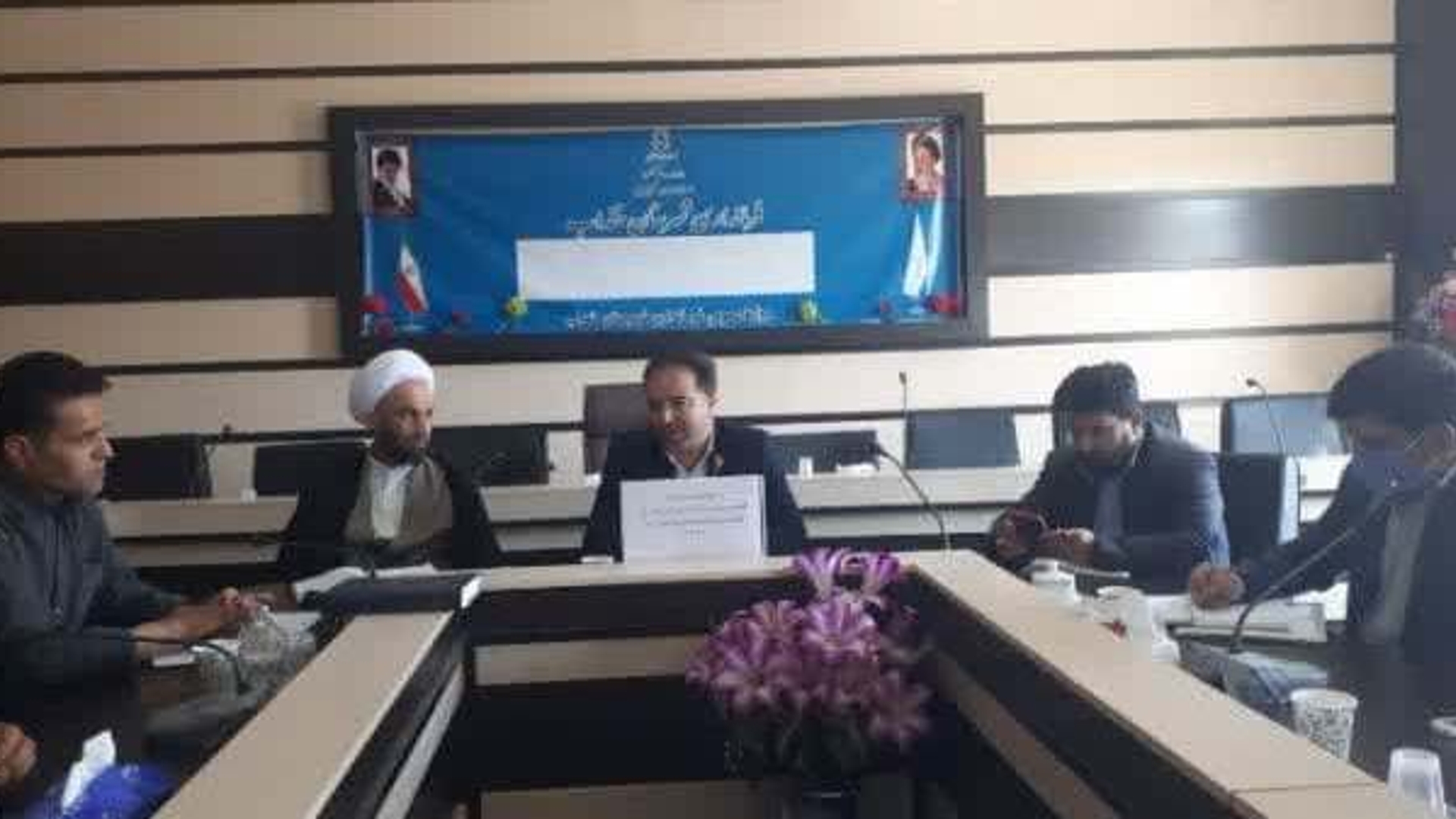 جلسه انجمن کتابخانه های عمومی شهرستان خنداب