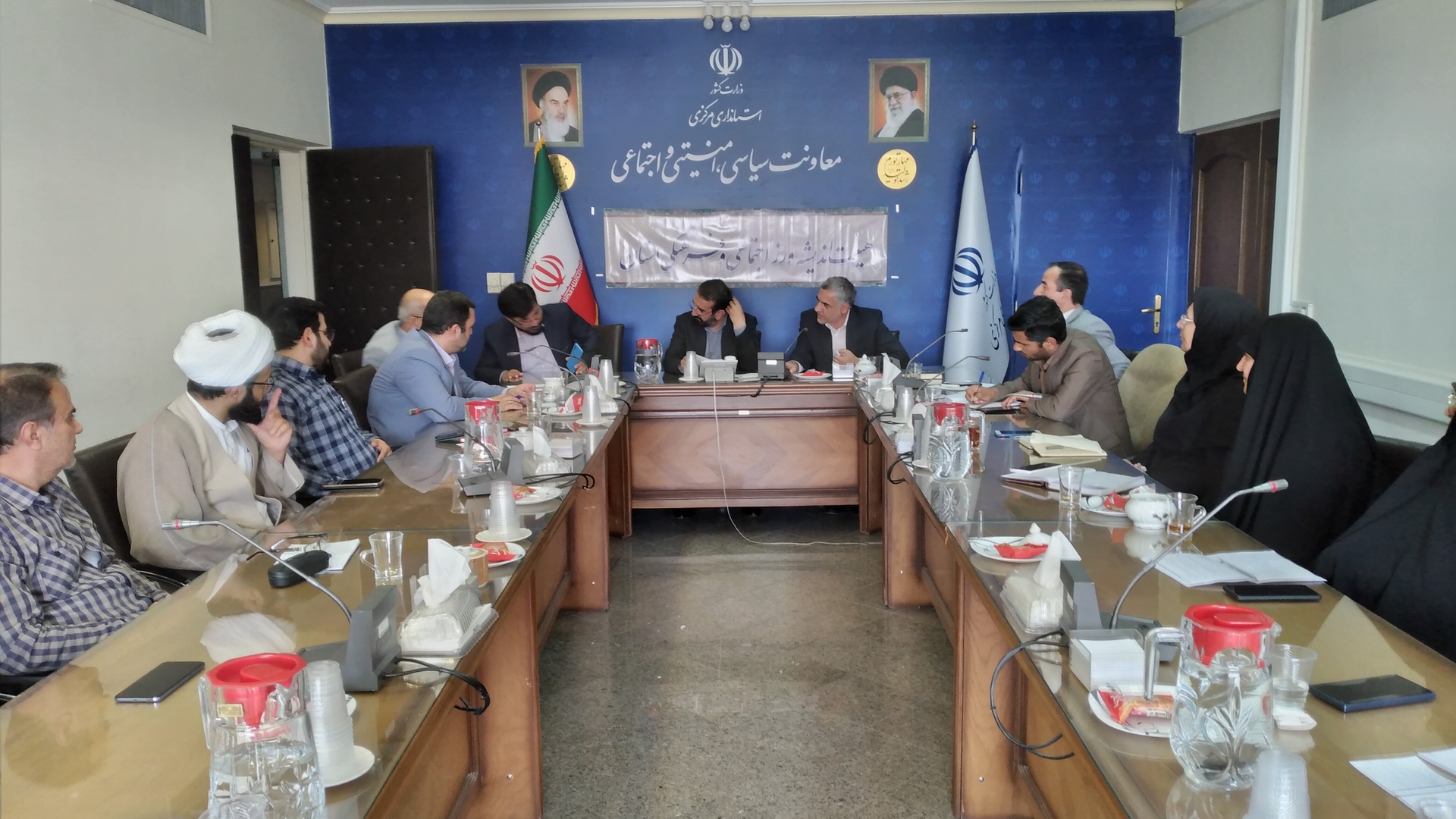 جلسه مشتر هیات اندیشه اجتماعی و فرهنگی و هویت استان برگزار شد