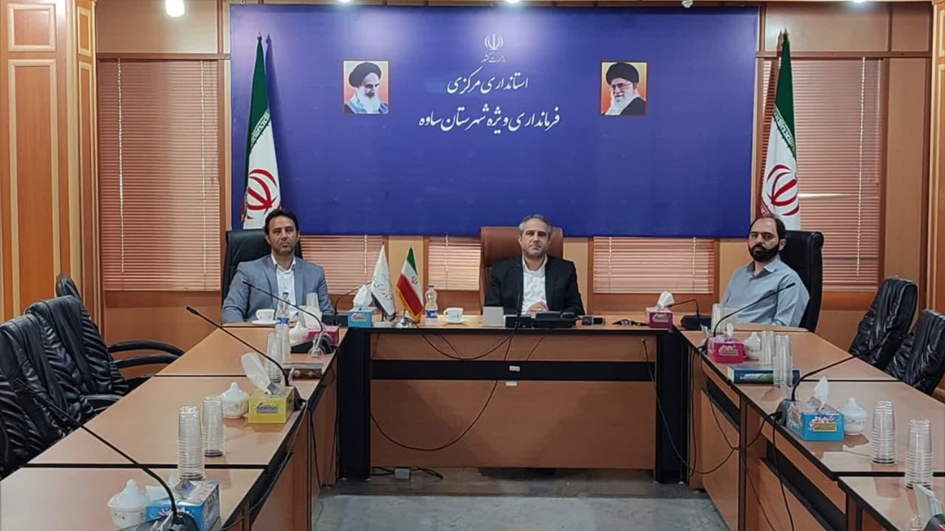 کمیسیون ماده 11 قانون هوای پاک با حضور مهدی الیاسی معاون استاندار و فرماندار ویژه شهرستان ساوه به صورت ویدئو کنفرانس با استان برگزار شد.