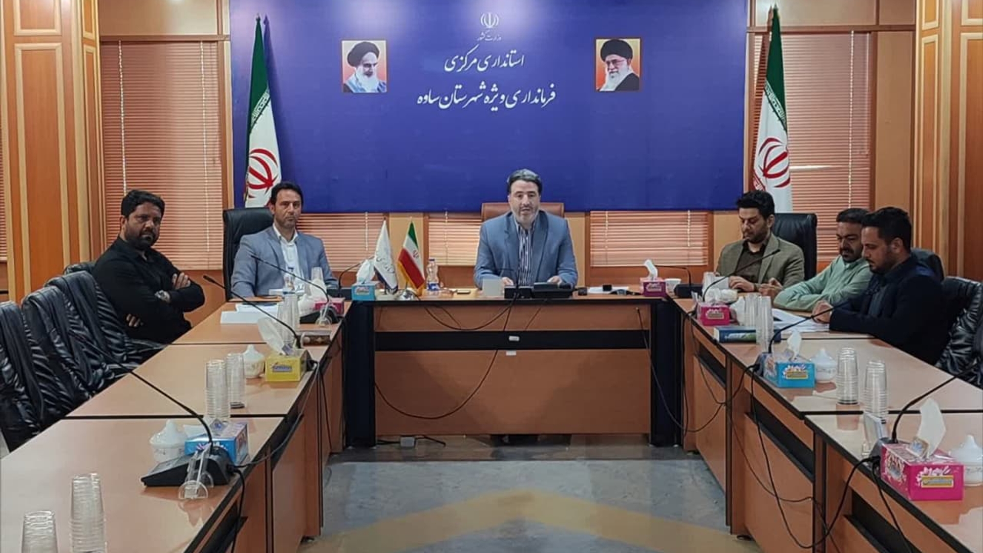 جلسه کارگروه مدیریت پسماند با حضور حسنی معاون امور هماهنگی عمرانی فرماندار شهرستان ساوه و اعضای مربوطه به صورت ویدئو کنفرانس با استان برگزار شد.