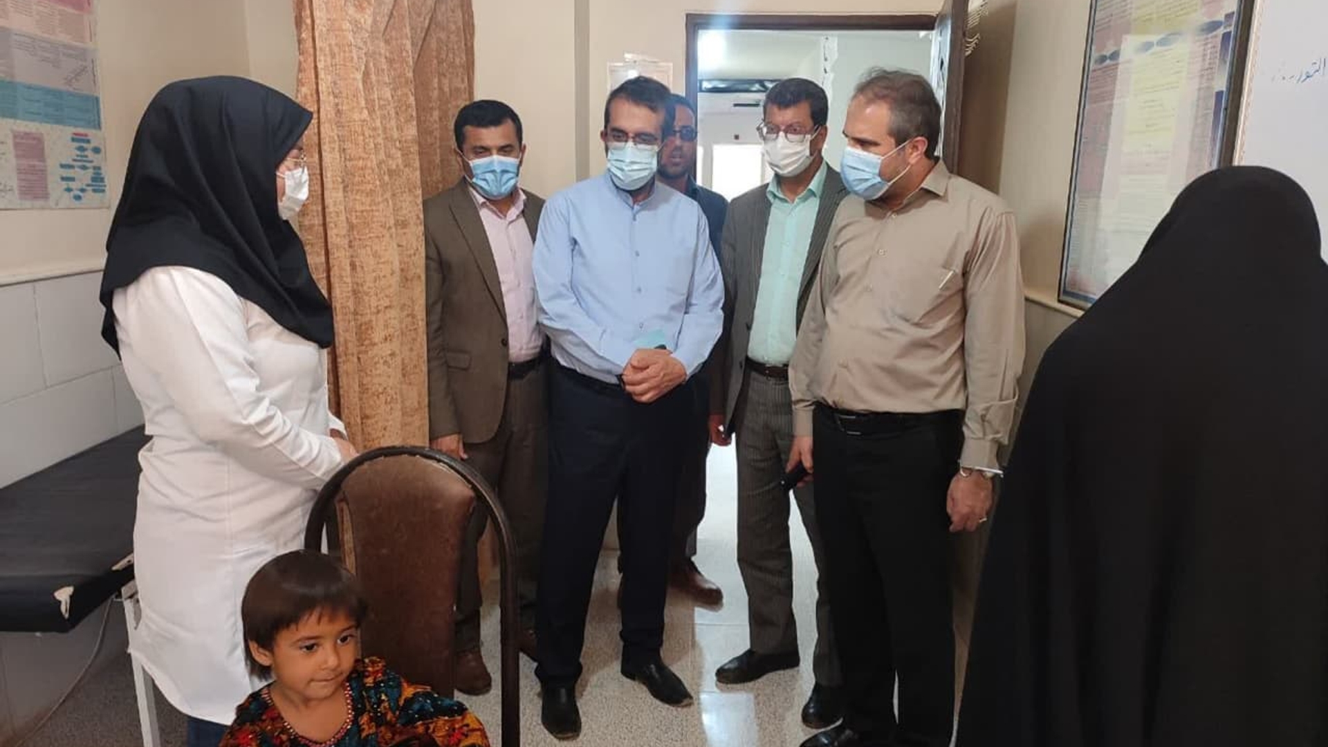 نظری معاون سیاسی ، امنیتی و اجتماعی استاندار مرکزی به همراه مهدی الیاسی معاون استاندار و فرماندار ویژه شهرستان ساوه و آدینه مدیر کل اتباع و مهاجرین خارجی از مهمانشهر شهید ناصری (اردوگاه اتباع خارجی) بازدید کردند.