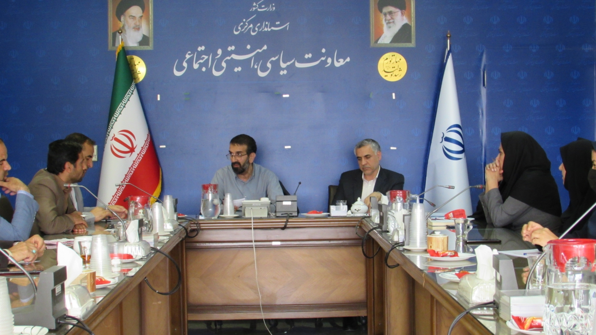 نشست معاون سیاسی با مجموعه دفتر اجتماعی و فرهنگی