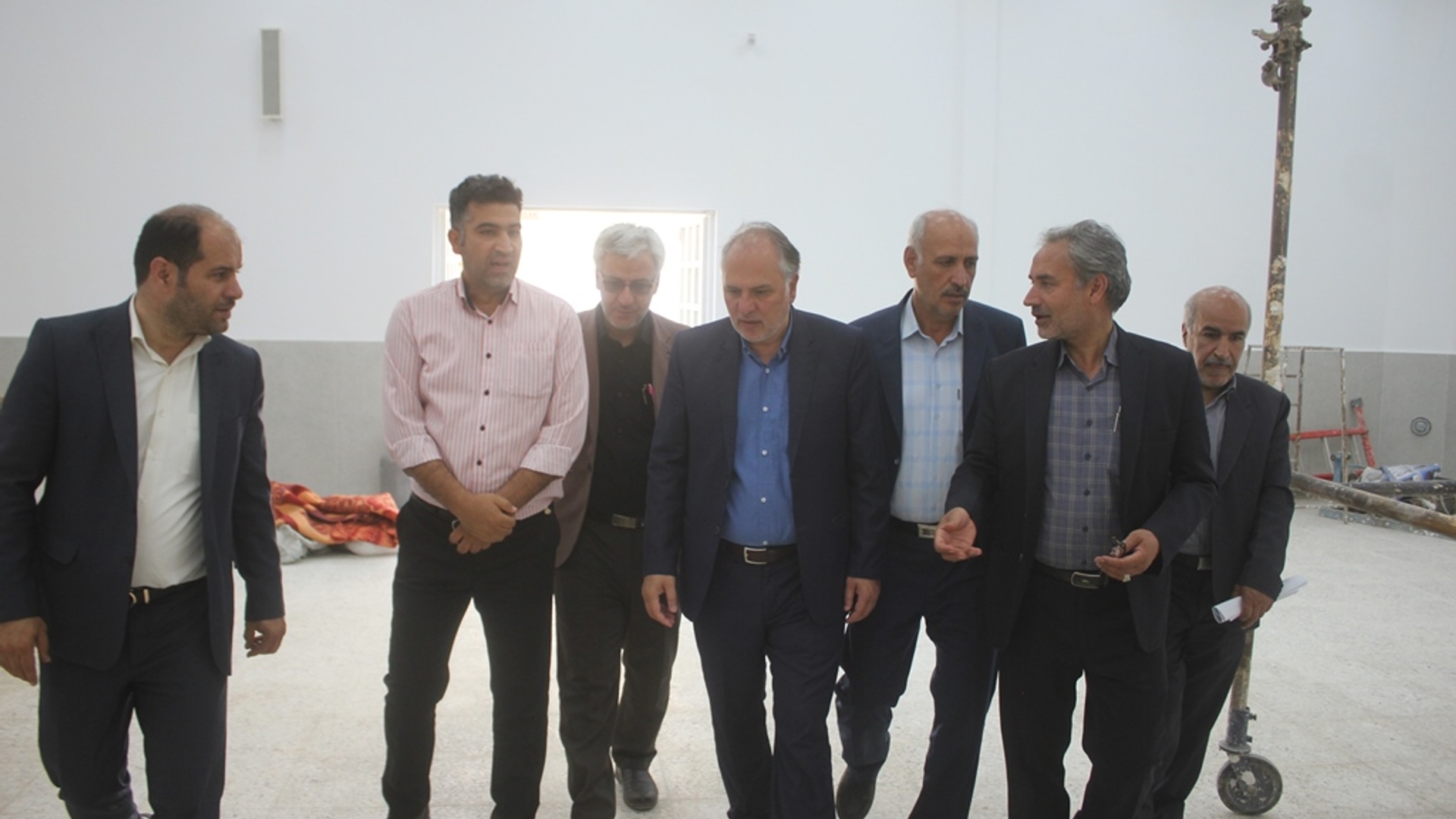 معاون هماهنگی امور عمرانی استاندار از پروژه 1000 واحدی اقدام ملی مسکن درخمین بازدید کرد