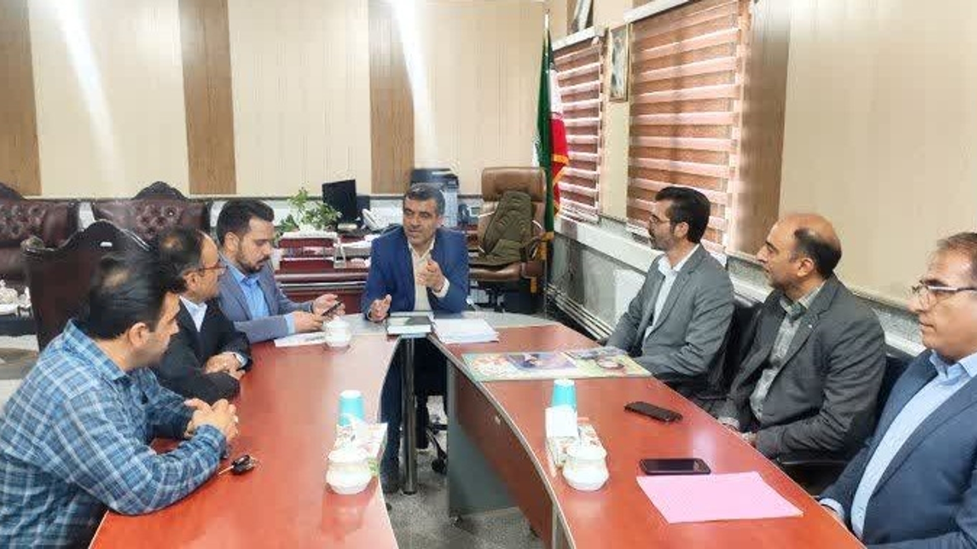 جلسه بررسی پلاک های هوشمند پست