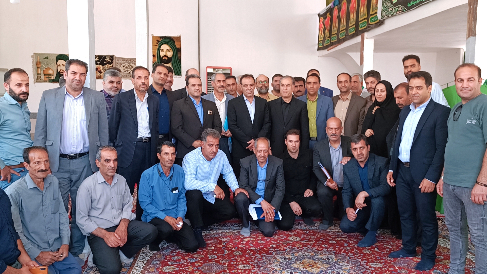 برگزاری ملاقات مردمی مسئولین شهرستان شازند در روستای گاوگدار