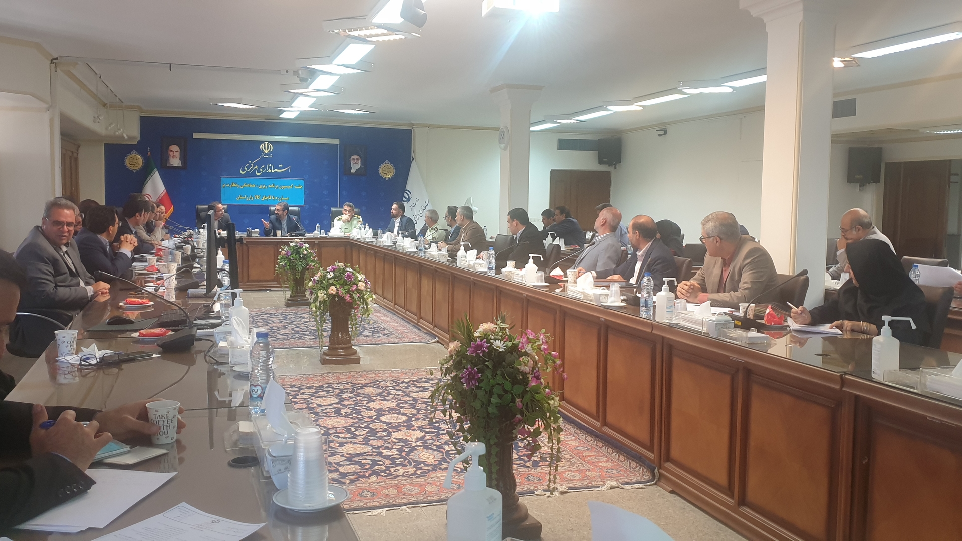 مبارزه جدی با قاچاق کالا و ارز نیازمند همکاری و هماهنگی بین استان‌های کشور است