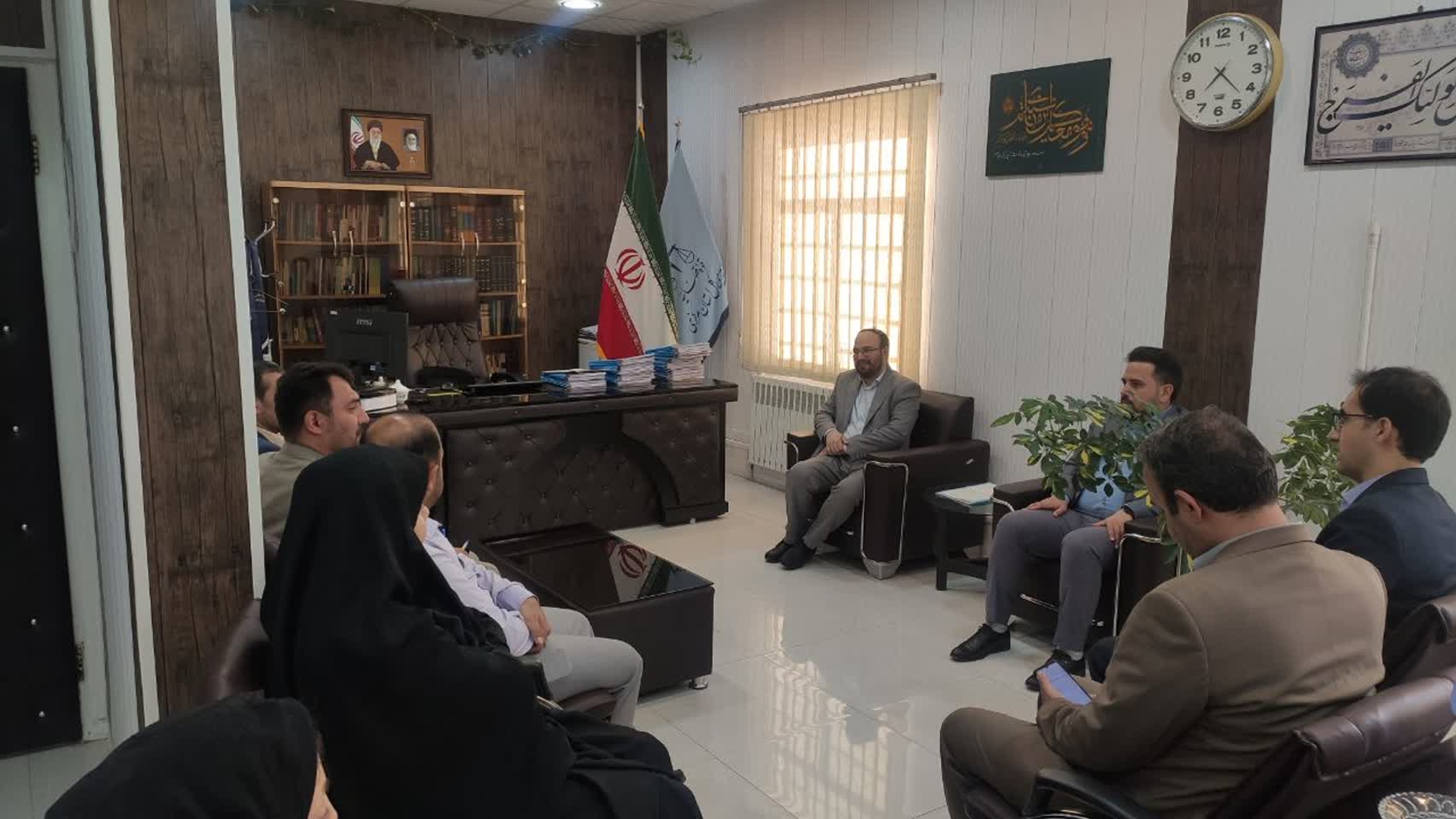 دیدار فرماندار با رئیس دادگستری شهرستان  به مناسبت هفته قوه قضائیه