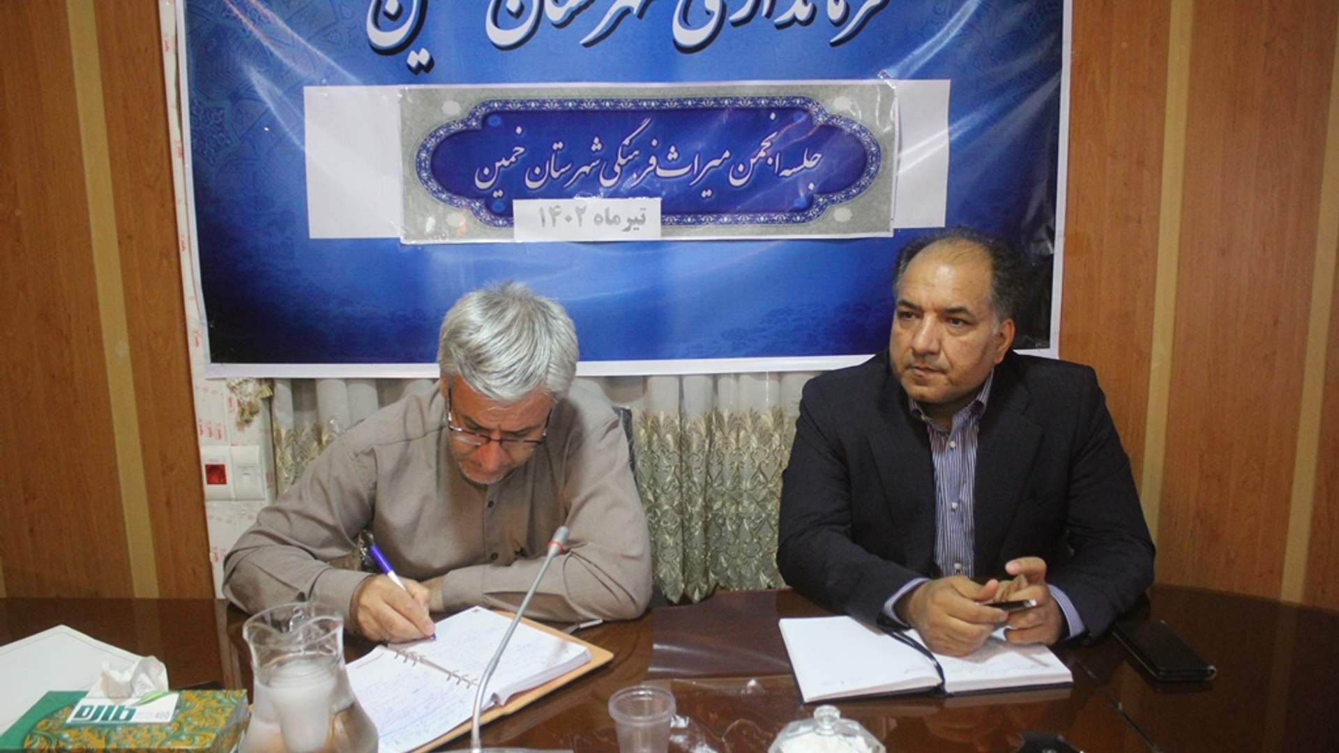 جلسه هماهنگی ساماندهی و بررسی موضوع اعطای مالکیت پل تاریخی حاج مرتضی به میراث فرهنگی شهرستان خمین برگزار شد