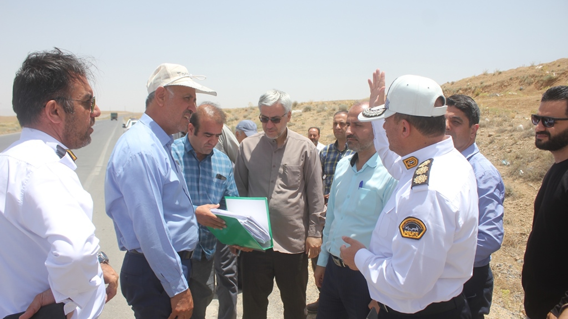 فرماندار و اعضای کمیته فنی شورای ترافیک استان از تعدادی از محورهای مواصلاتی شهرستان خمین بازدید کردند