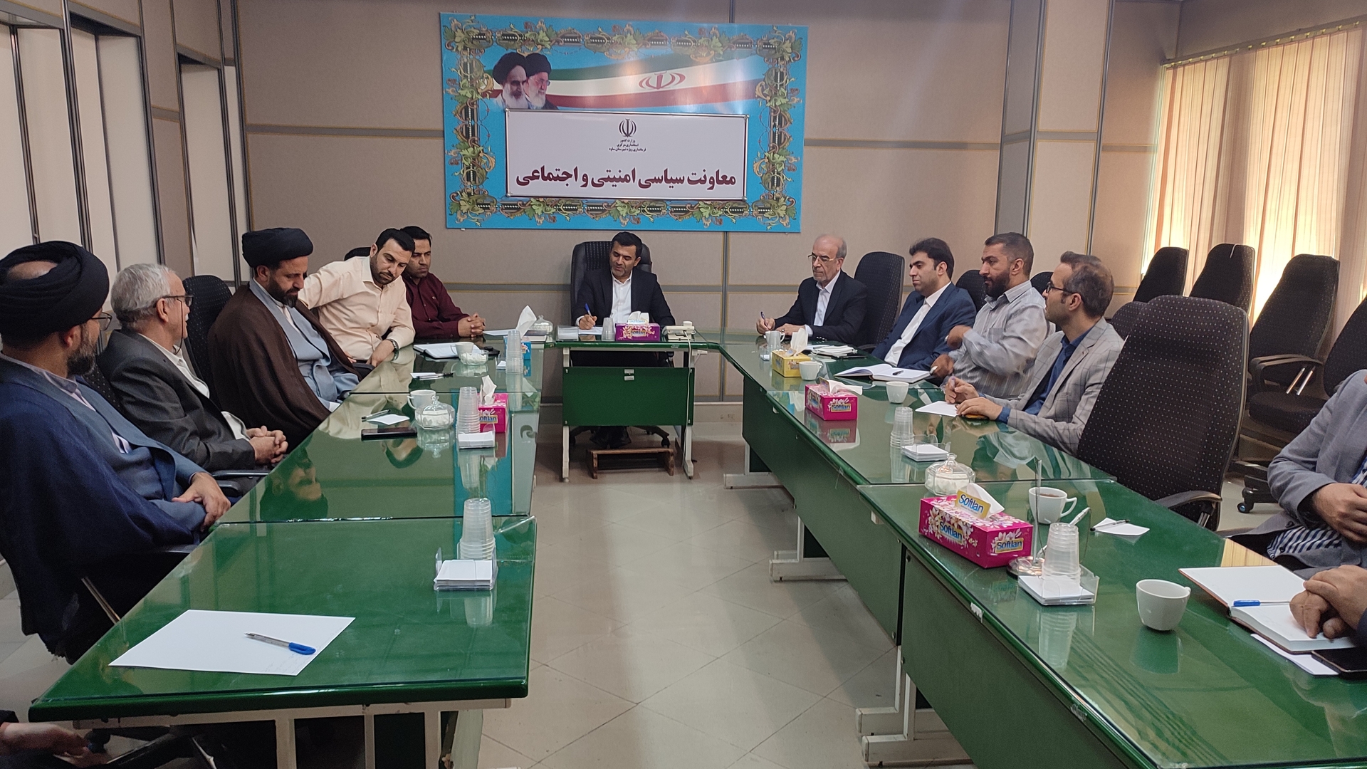 جلسه  کمیسیون  دانشجویی