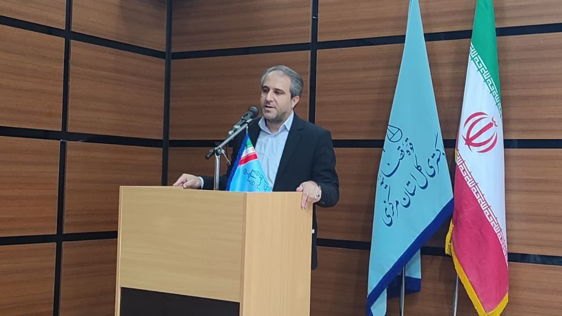 همایش گرامیداشت هفته قوه قضائیه