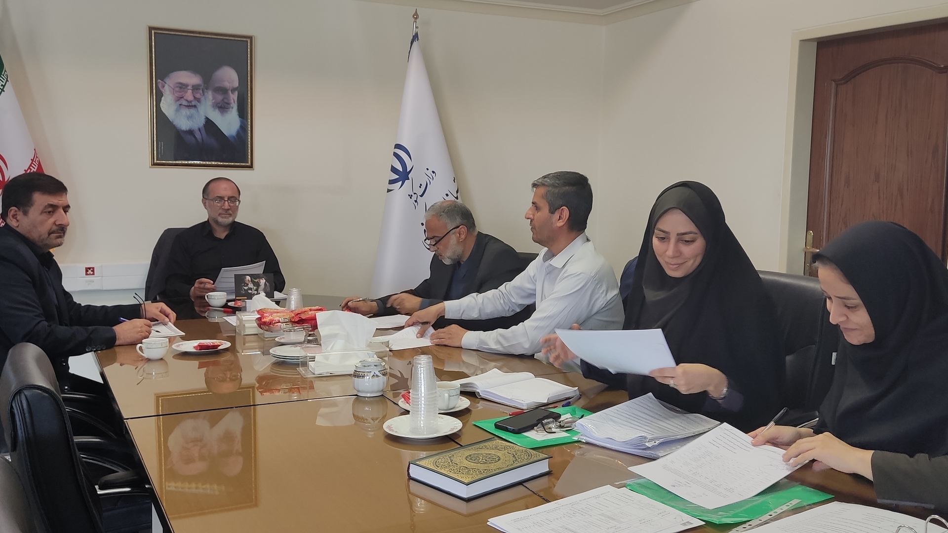 برگزاری جلسه کمیته طبقه بندی مشاغل کارکنان استانداری و واحدهای تابعه