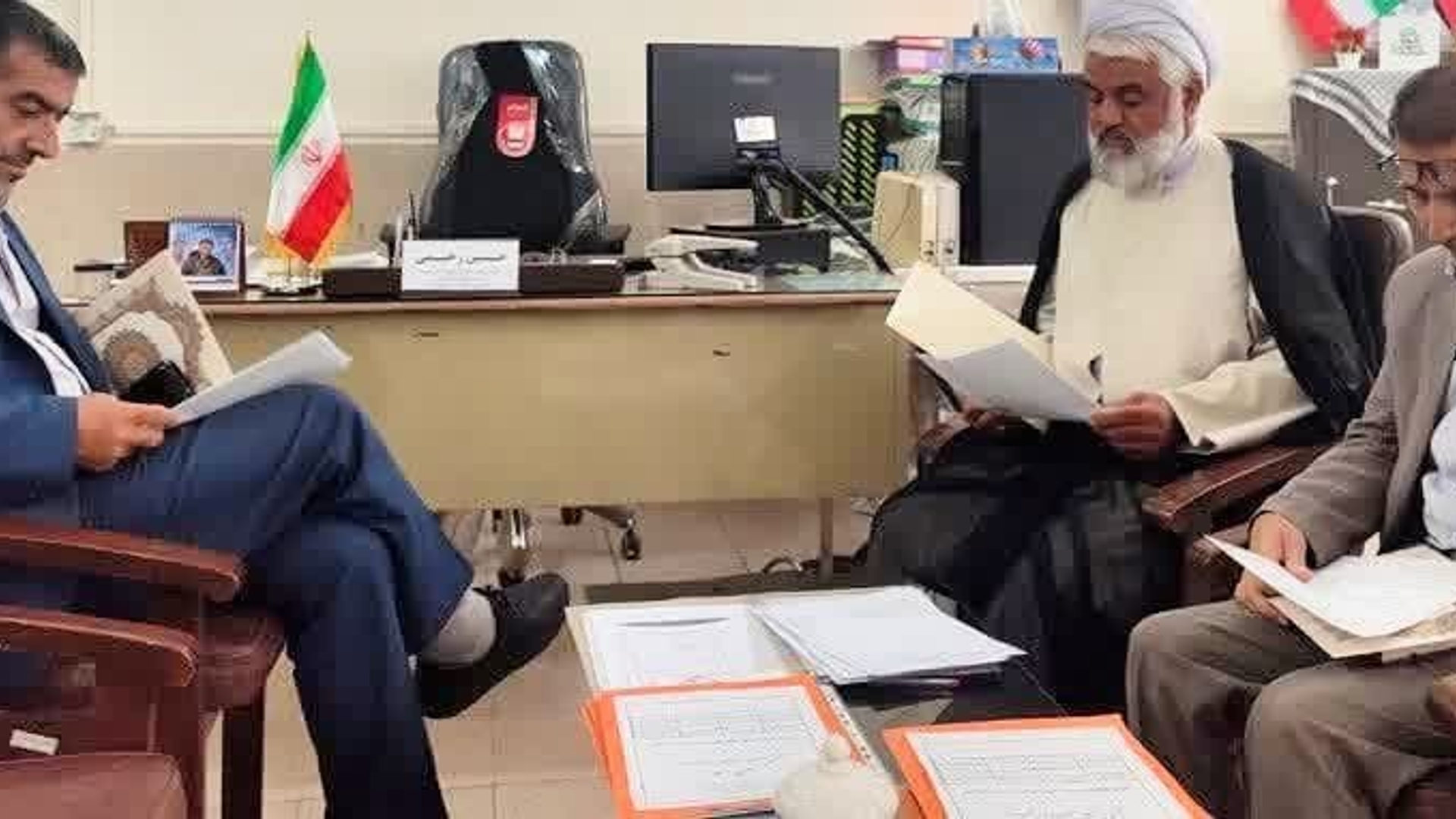 بازدید از حوزه تصحیح اوراق امتحانی دوره انتقال حوزه سواد آموزی شهرستان