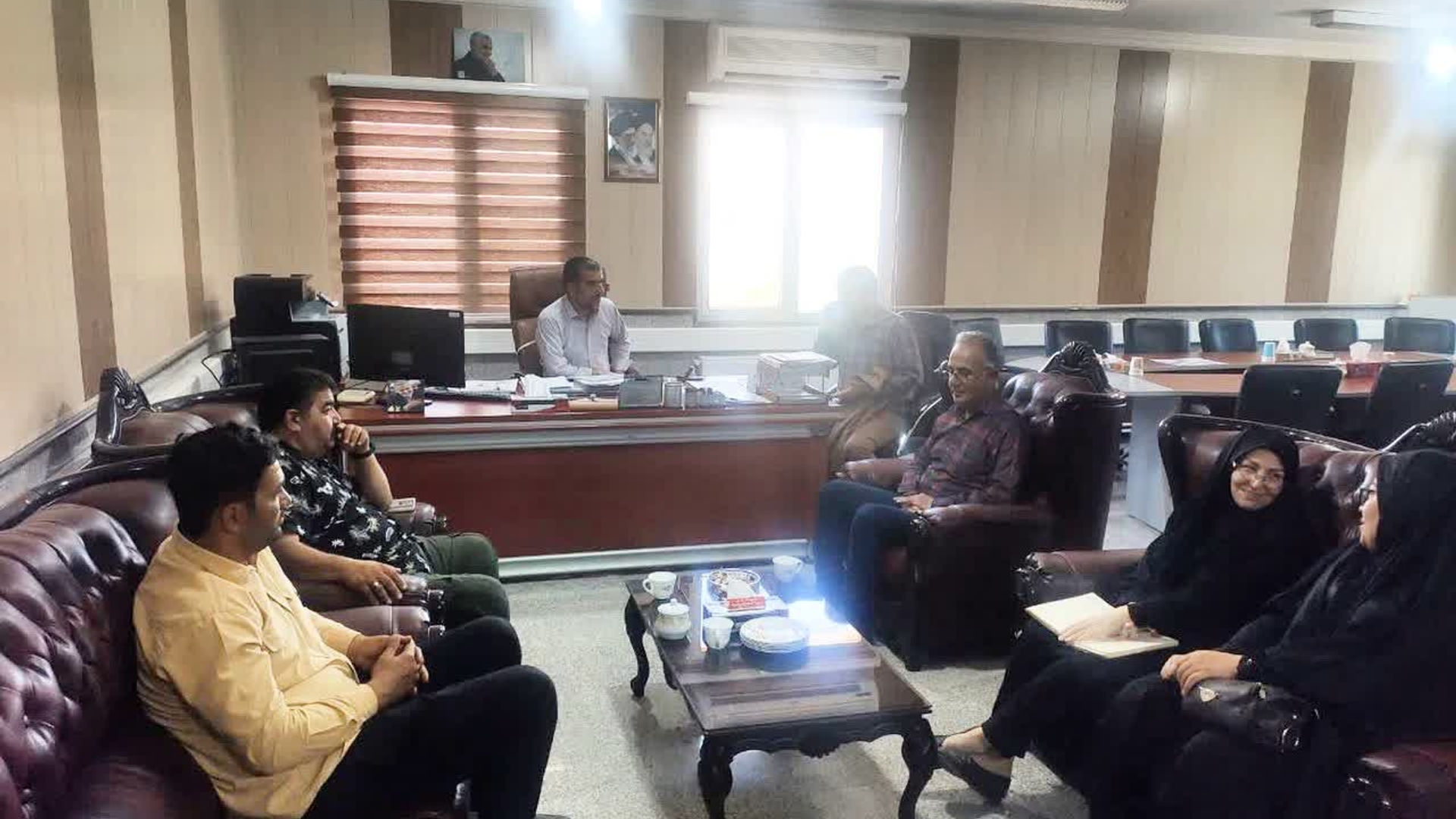 نشست جناب آقای  شالیان مقدم بخشدار زاویه به همراه دهیار و شورای اسلامی روستای صدر آباد با جناب آقای مهری سرپرست فرمانداری