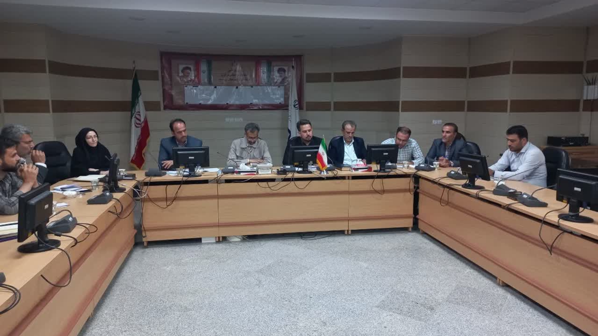 جلسه شورای آرد و نان شهرستان زرندیه درسالن جلسات فرمانداری برگزار گردید.