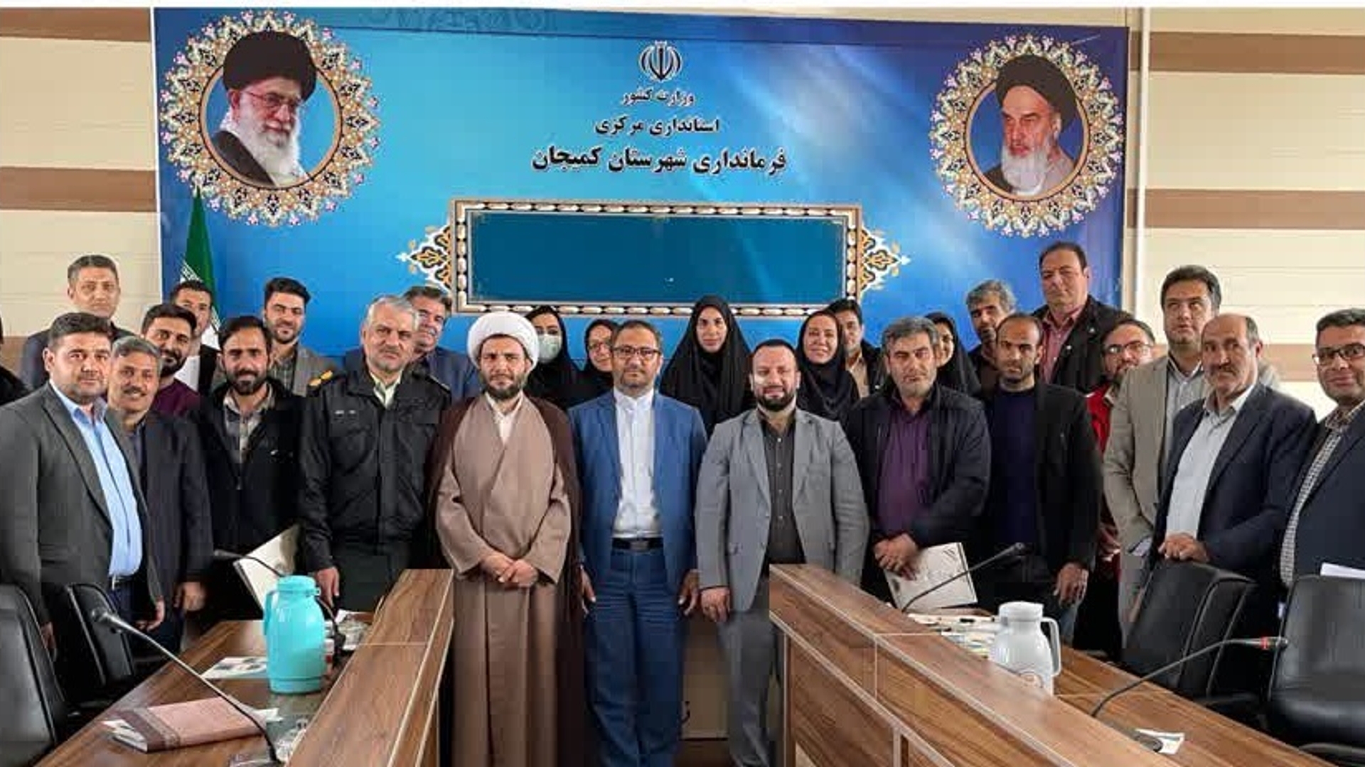 نشست دهیاران‌ روستاهای تابعه بخش مرکزی شهرستان کمیجان برگزار گردید