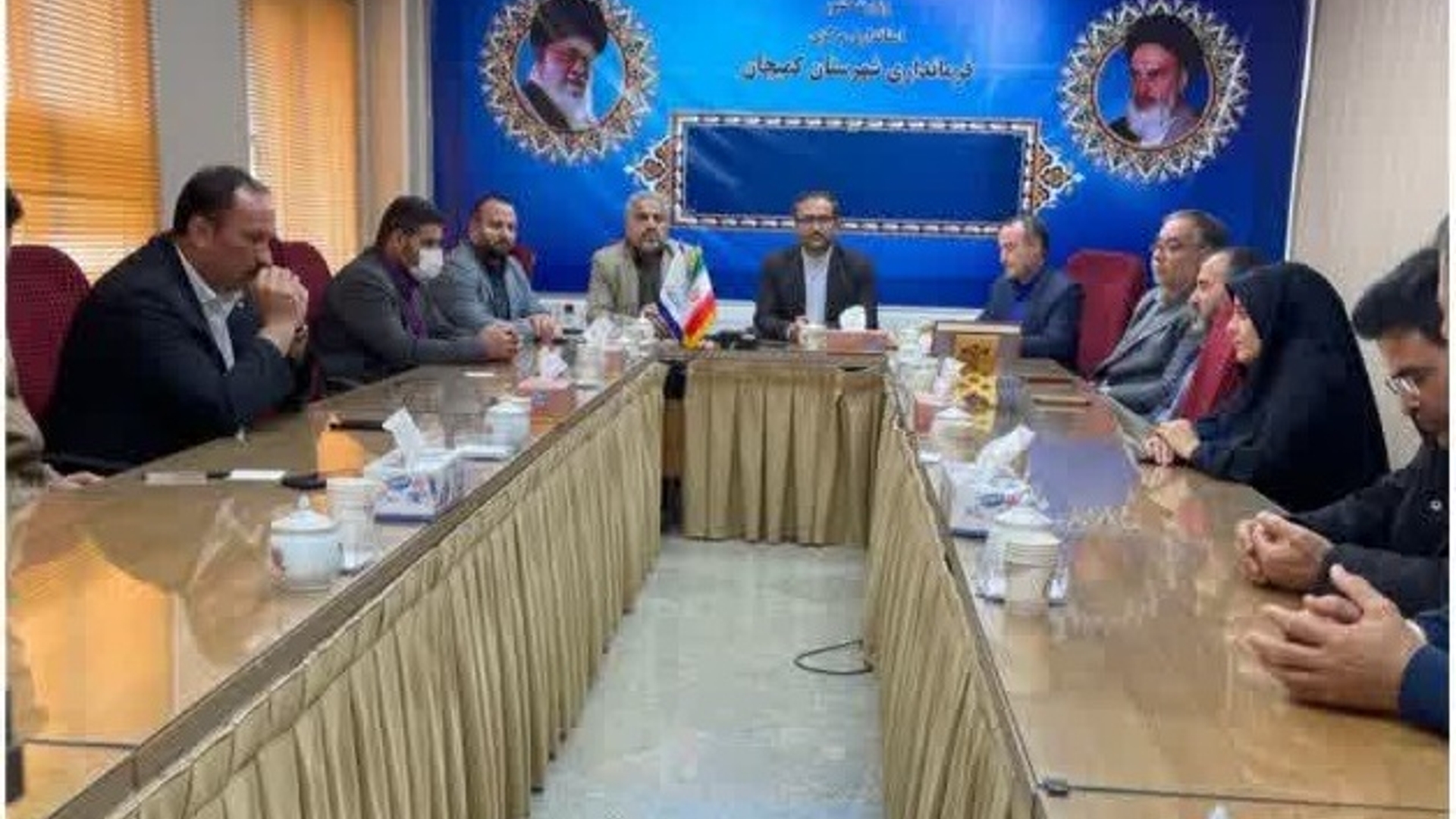 جلسه هماهنگی ایام نوروز و تجلیل از همکاران فرمانداری و بخشداریهای مرکزی و میلاجرد شهرستان کمیجان برگزار گردید