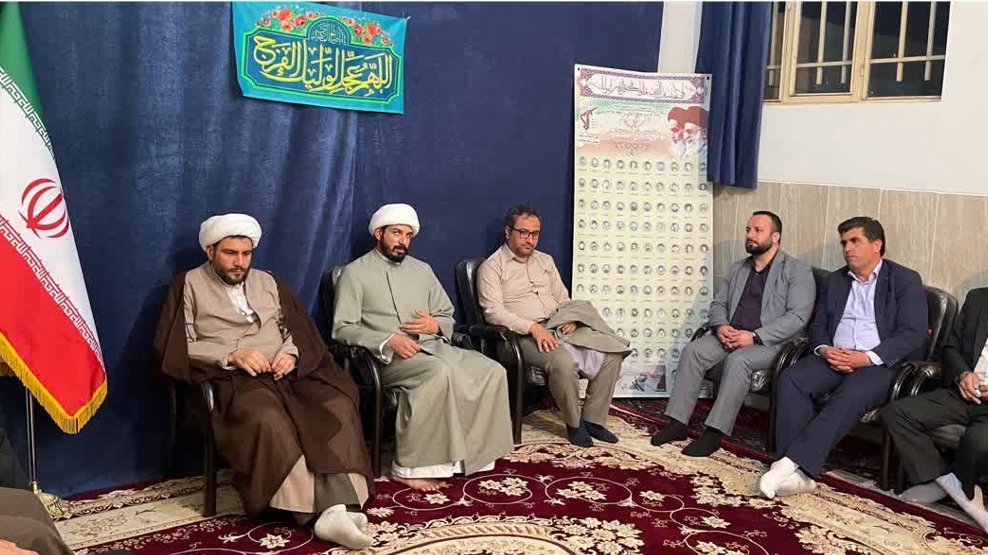 نشست صمیمی ائمه جمعه کمیجان و میلاجرد، فرماندار شهرستان، بخشداران مرکزی و میلاجرد، جمعی از مسئولین ادارات و دستگاه های اجرایی، اعضای شورای اسلامی شورا، شهردار میلاجرد و نمایندگان بنیاد علوی در دفتر امام جمعه میلاجرد