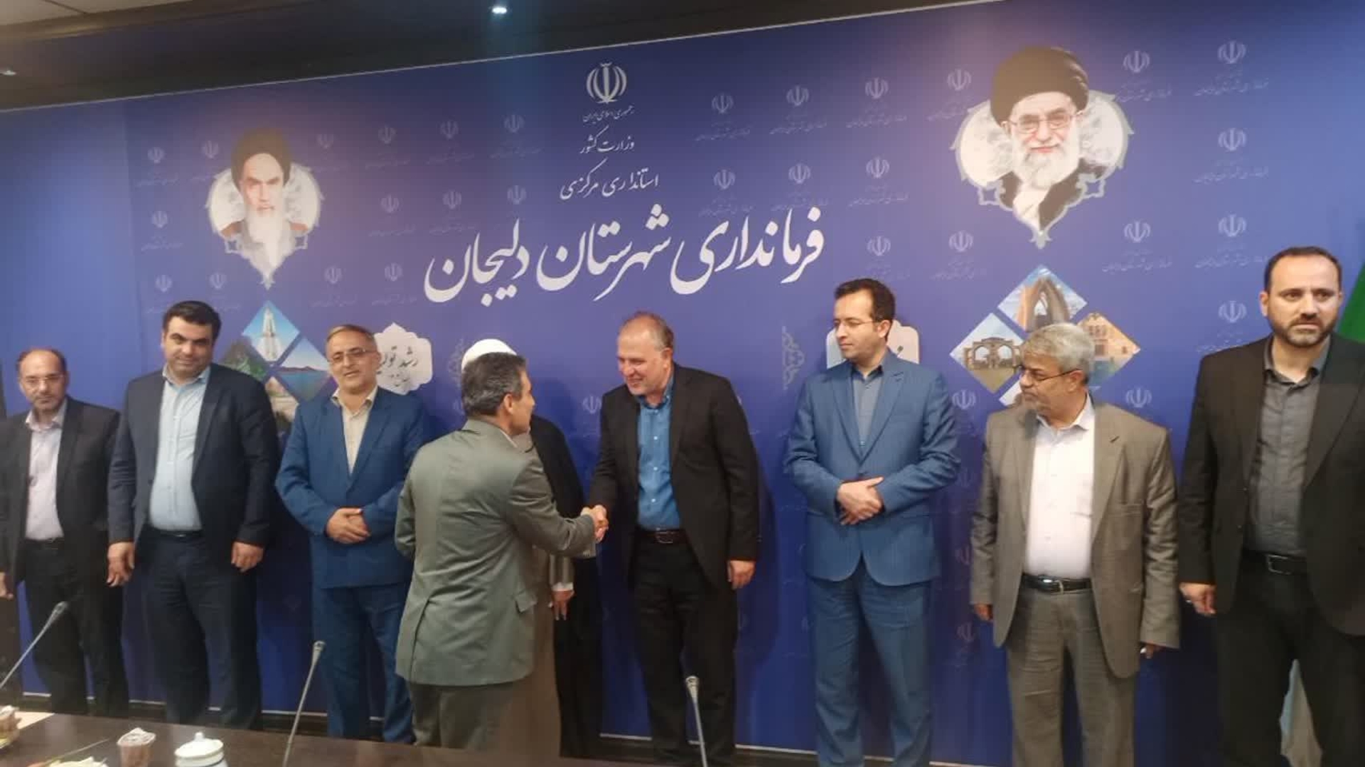 برگزاری همایش شهرداران و دهیاران شهرستان های دلیجان و محلات بمناسبت چهاردهم تیر ماه روز شهرداری ها و دهیاری ها