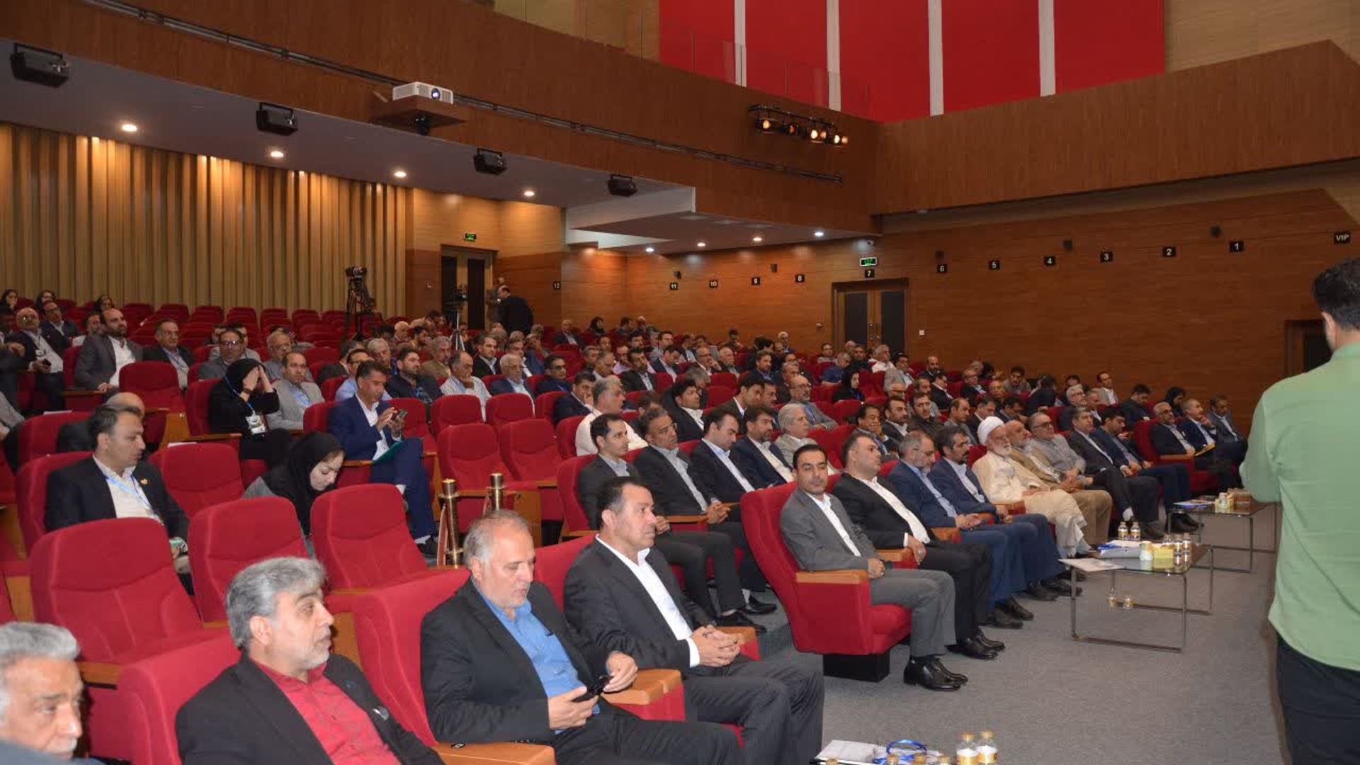 نماینده ولی فقیه، آیت الله دری نجف آبادی در اجلاسیه هئیت عمومی سازمان نظام مهندسی صنایع