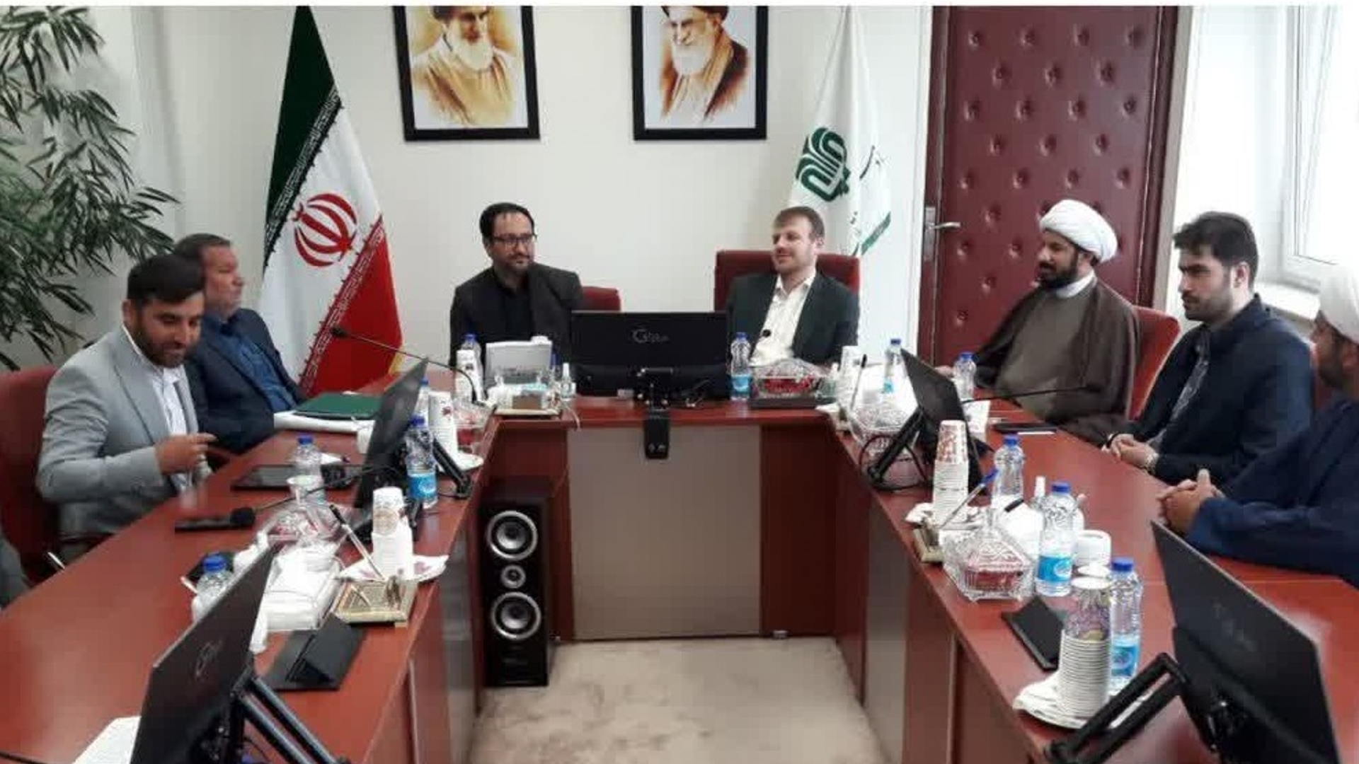 🔸بررسی پیشرفت پروژه های محرومیت زدایی شهرستان در دیدار با مهندس خاوئی مدیر عامل بنیاد علوی