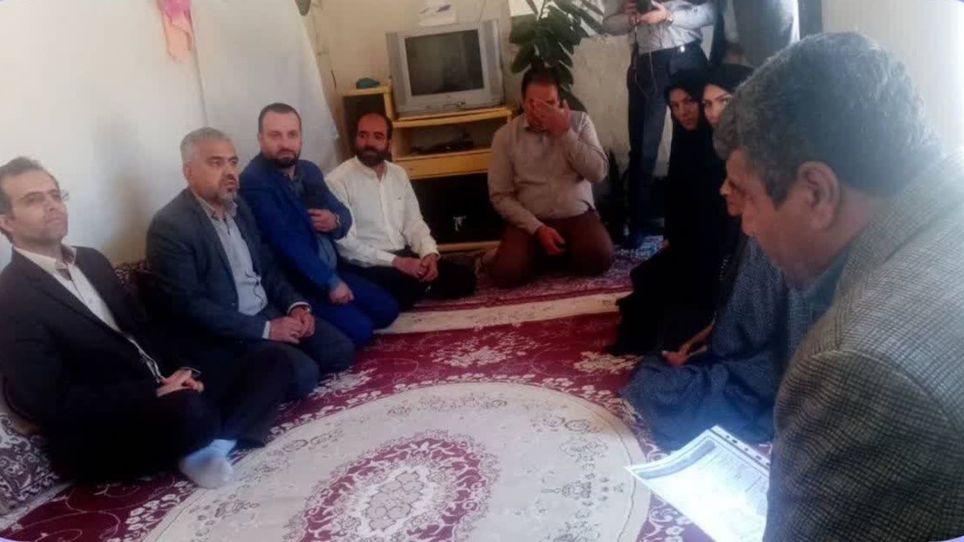 🔷حضور آقای مهندس پاک پور مدیرکل دفتر روستایی استانداری مرکزی وسرکار خانم رستمی معاون فرهنگی کمینه امداد امام ره استان در شهرستان کمیجان