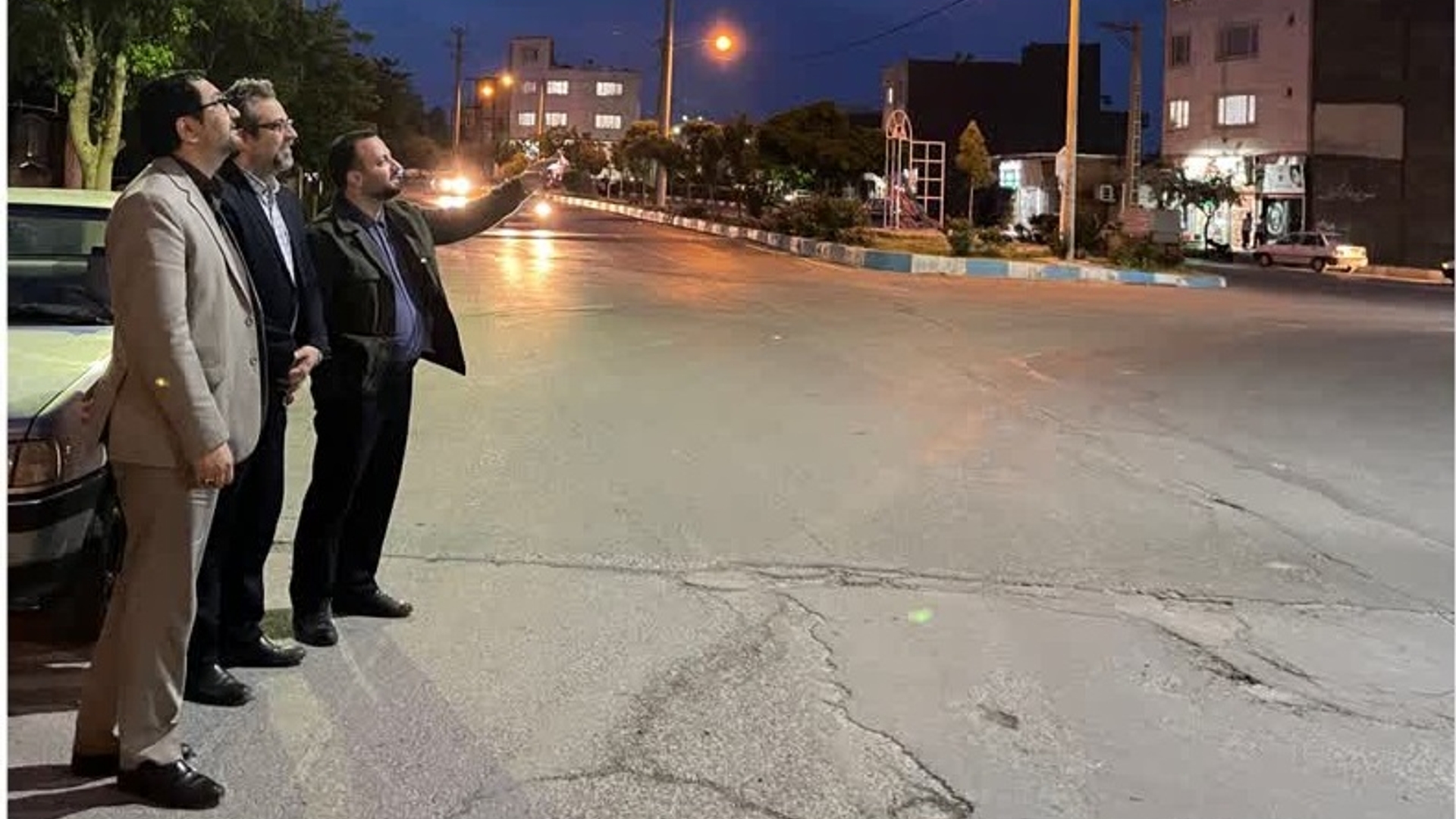 بازدید شبانه فرماندار، بخشدار مرکزی و سرپرست توزیع برق شهرستان از روشنایی معابر و خیابان های شهر کمیجان