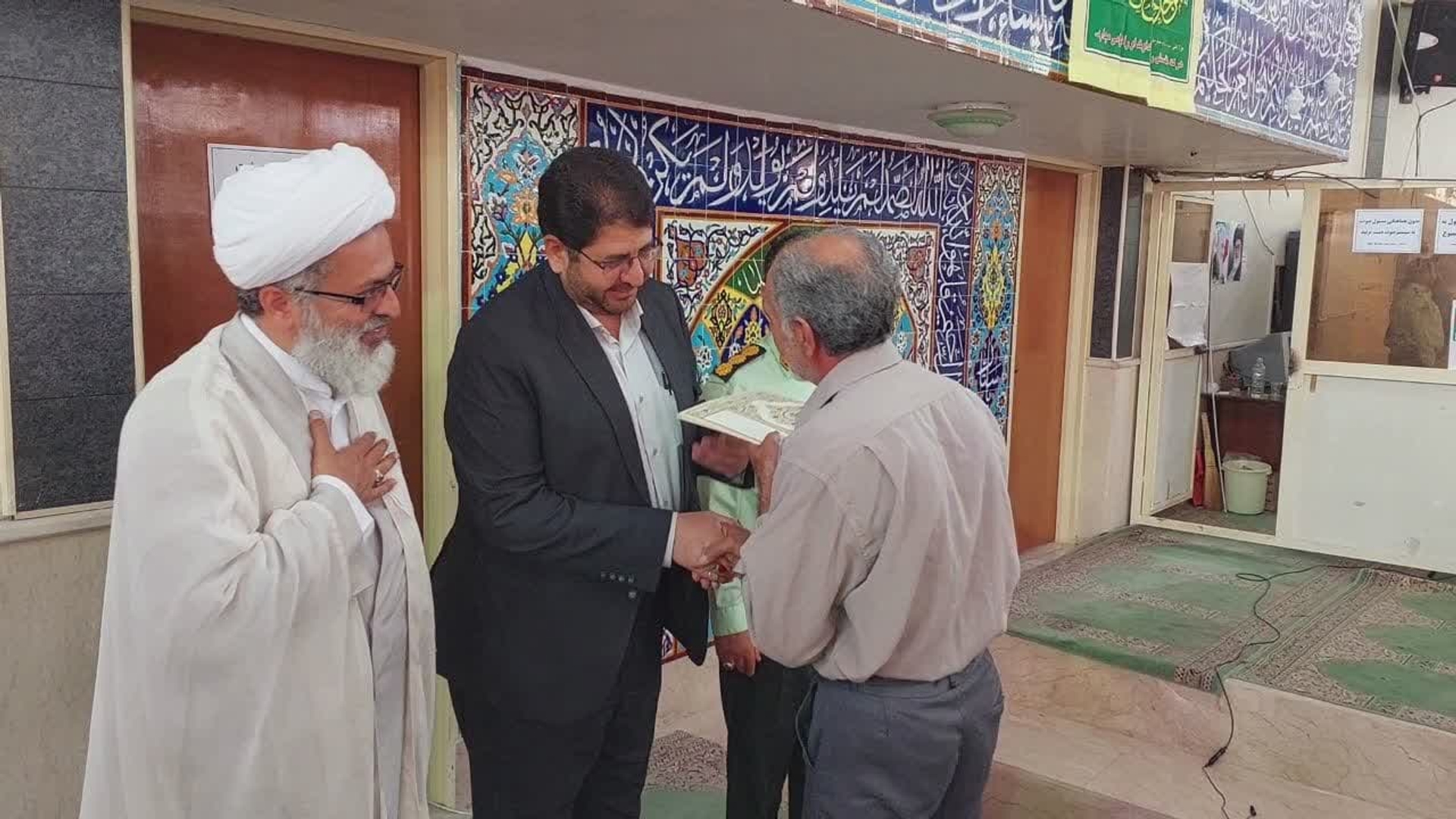 نماز جمعه این هفته شهرستان تفرش که مصادف با عید غدیر خم بود، به امامت حجت‌الاسلام اجرایی در مصلی ولایت برگزار شد.