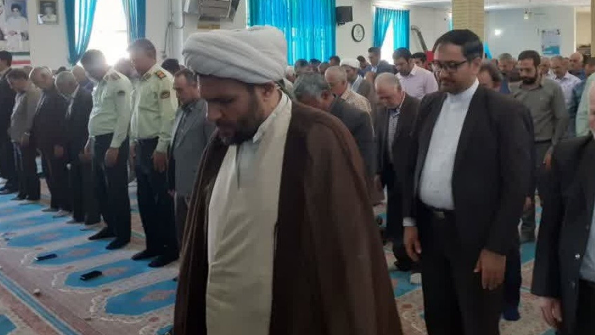 خلاصه خطبه های نماز عبادی سیاسی جمعه این هفته(19 خرداد ماه) کمیجان به امامت حجت الاسلام سعیدی  امام جمعه شهرستان کمیجان