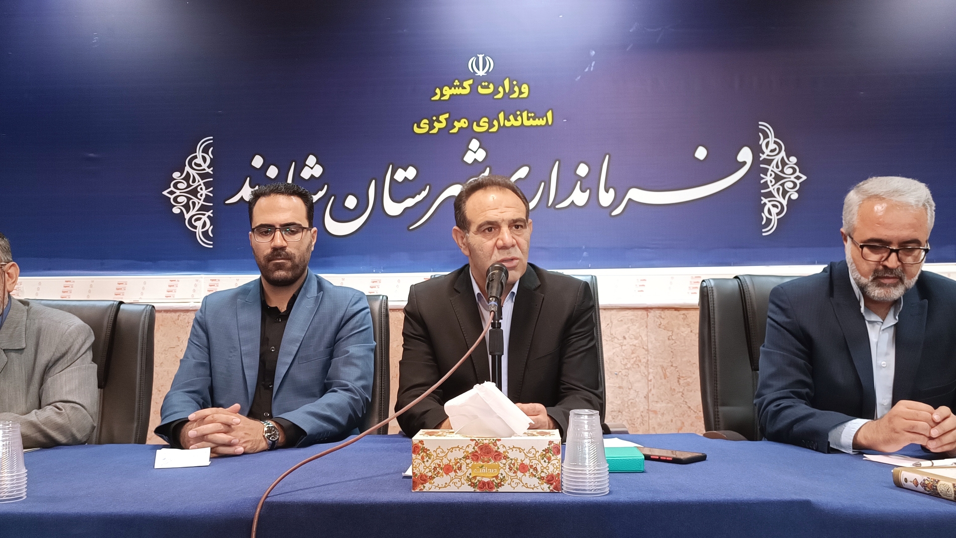 دیدار و نشست سرپرست فرمانداری شهرستان شازند با مدیرکل پدافند غیر عامل استانداری مرکزی