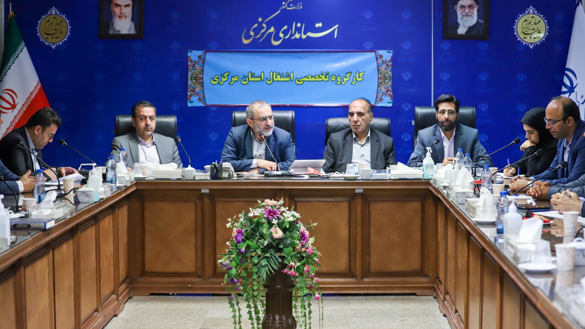 استاندار: حساب دستگاه‌های دولتی و شرکت‌ها از بانک‌های ضعیف استان مرکزی خارج می‌شود