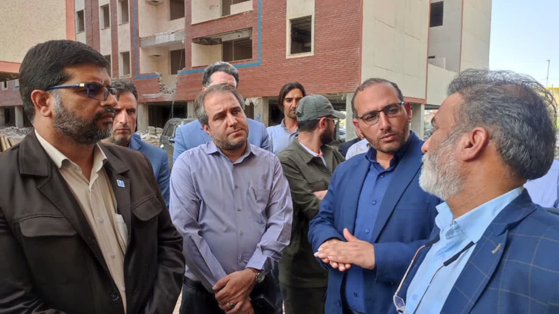 بازدید مدیرکل دفتر بازرسی، ارزیابی عملکرد و حقوق شهروندان وزارت راه و شهرسازی از روند اجرای پروژه های مسکن ملی در ساوه