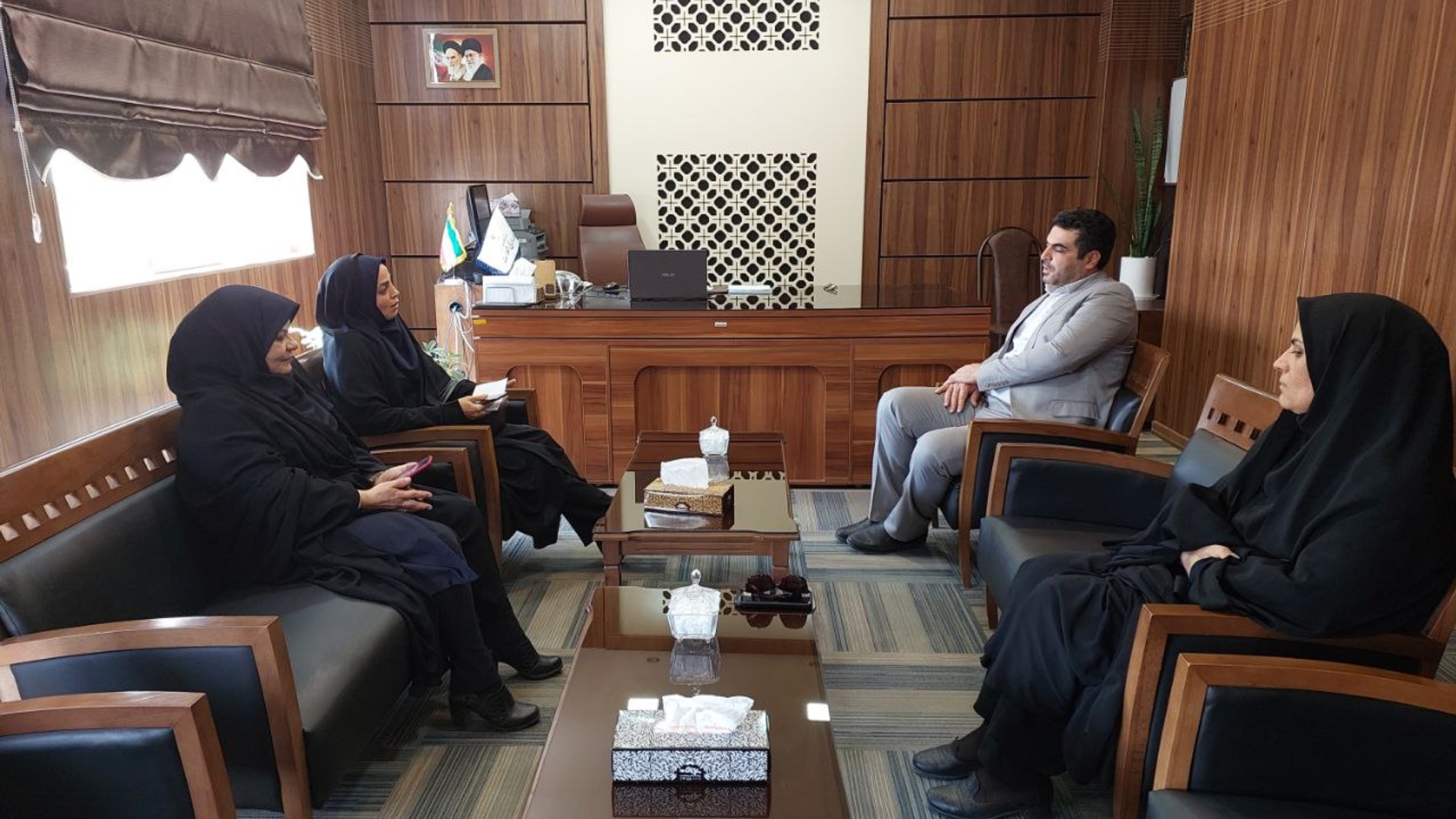 دیدار رییس بهزیستی شهرستان محلات با معاون برنامه ریزی و عمرانی فرمانداری