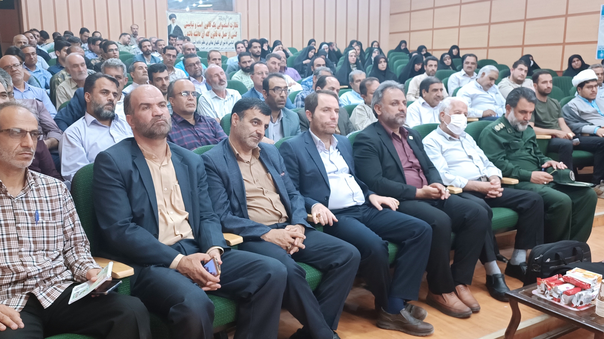 برگزاری جلسه بصیرتی آموزشی هیئت نظارت بر انتخابات شهرستان با حضور سرپرست فرمانداری