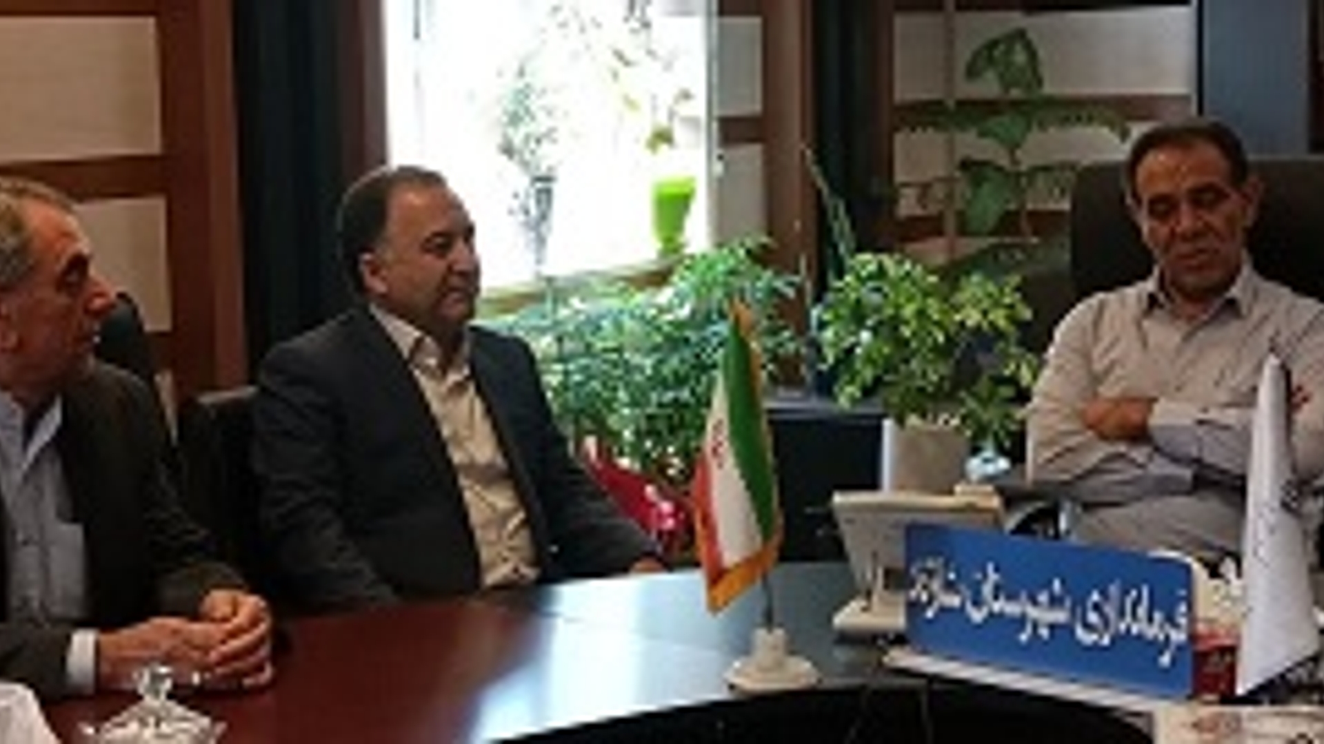 دیدار و نشست سرپرست فرمانداری شهرستان شازند با مدیرکل بهزیستی استان مرکزی