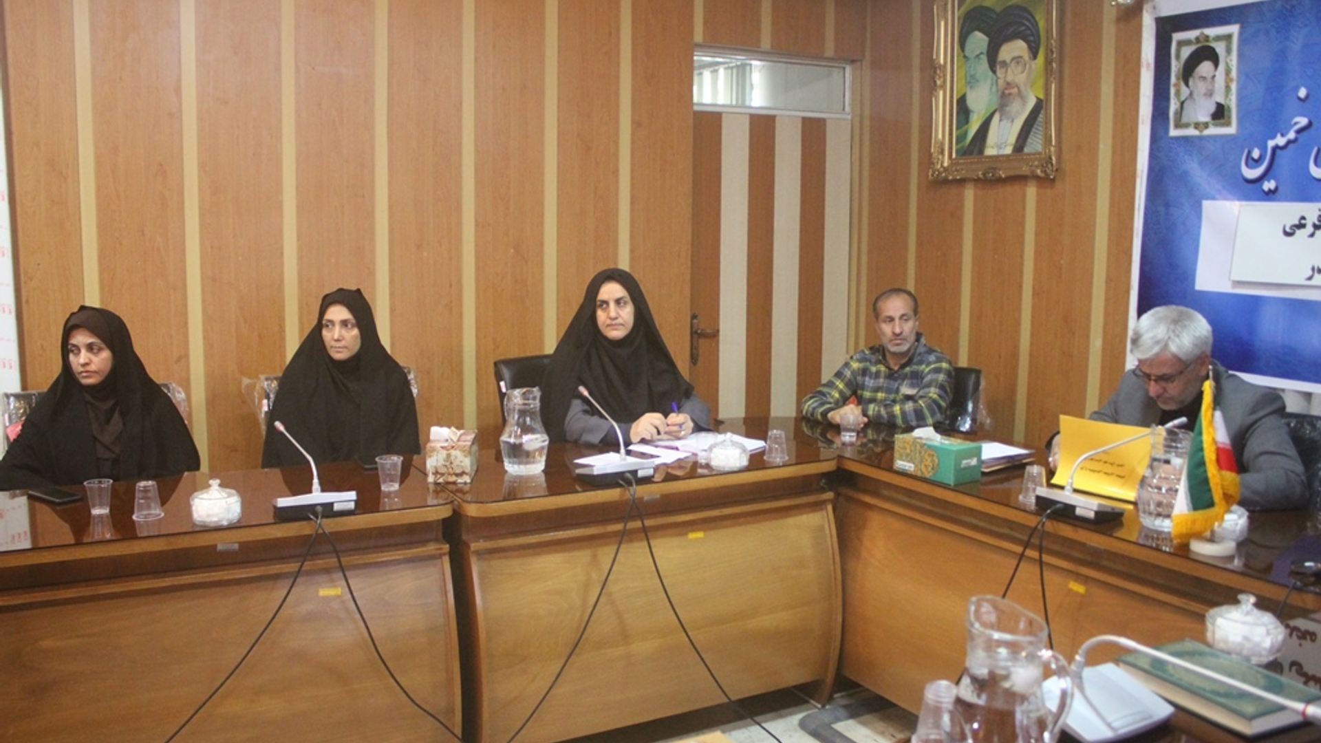 چهارمین جلسه شوراي هماهنگي فرعي مبارزه با مواد مخدر شهرستان خمين در سال 1402 برگزار شد