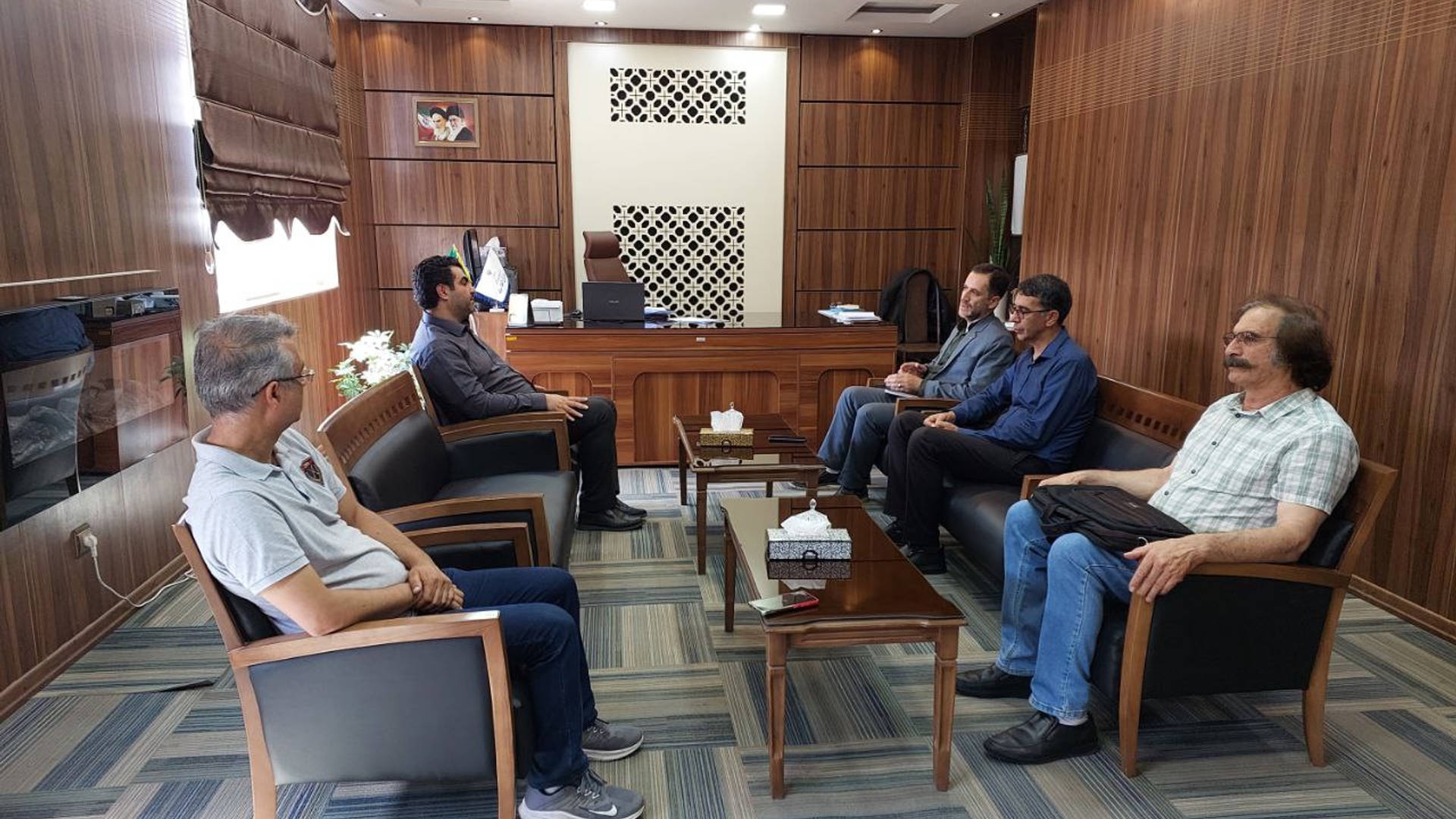 رییس اداره فرهنگ و ارشاد اسلامی شهرستان محلات با معاون برنامه ریزی و عمرانی فرمانداری دیدار کرد.